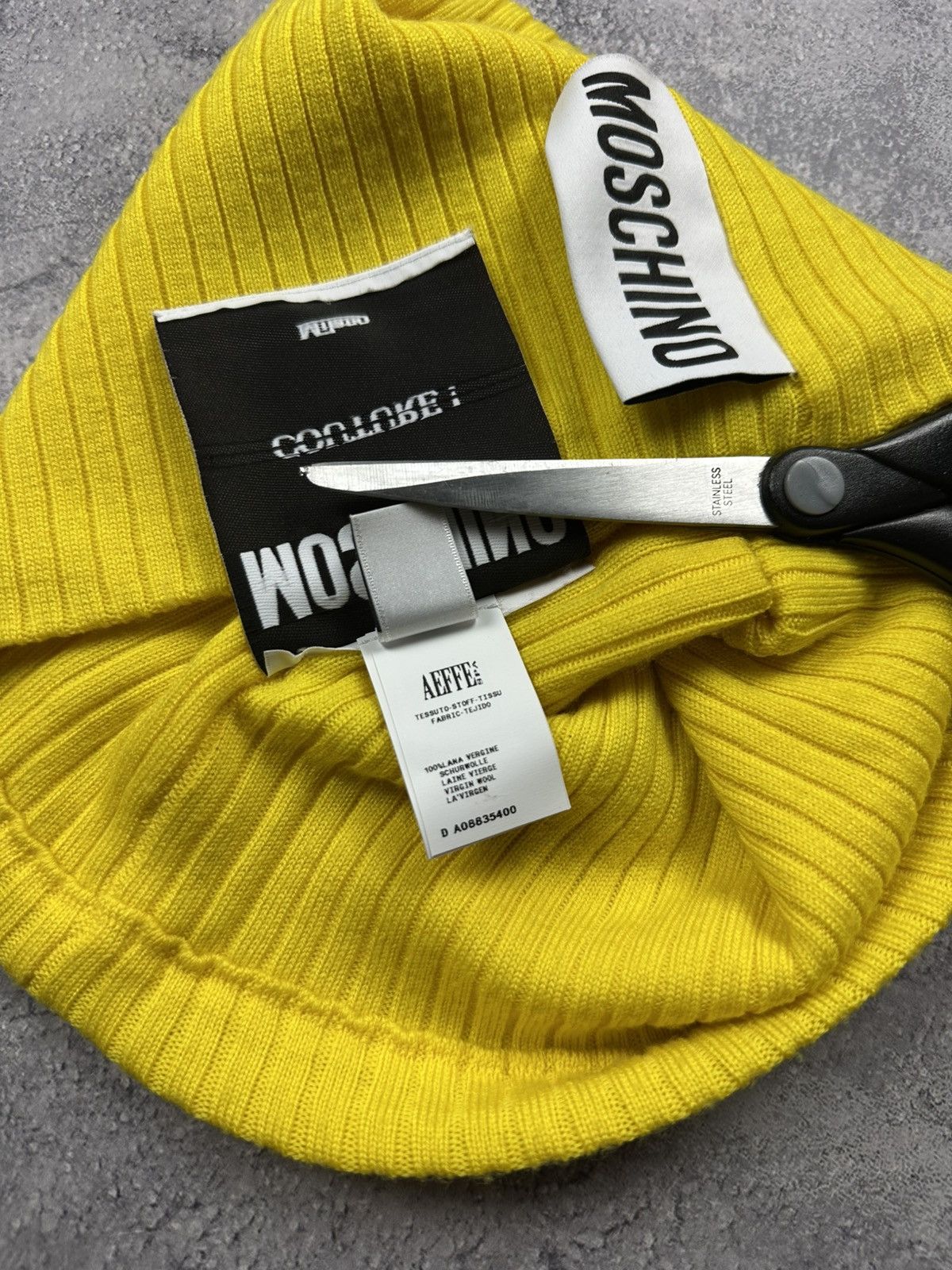 Moschino Moschino Couture Wool Ribbed Scarf Neckwarm Made in Italy Size ONE SIZE - 9 Thumbnail