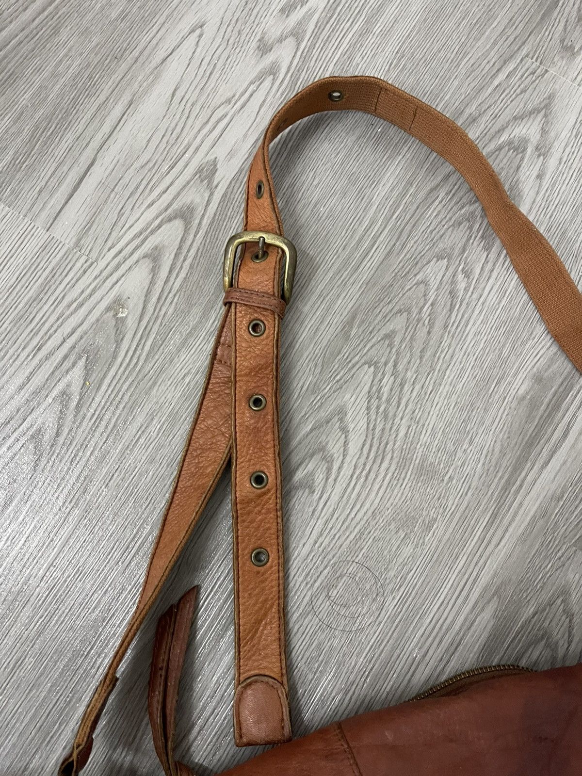 And A × Genuine Leather × Japanese Brand Leather Messenger Crossbody bag Size ONE SIZE - 20 Thumbnail