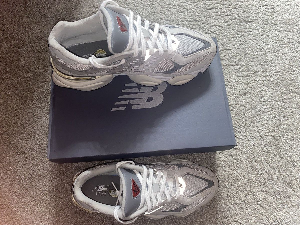 New Balance New Balance 9060 Rain Cloud Size US 10 / EU 43 - 1 Thumbnail