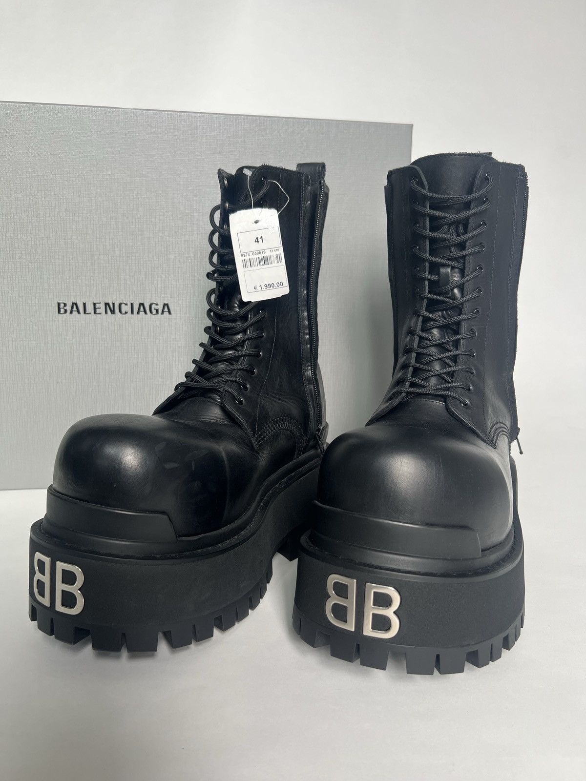 Balenciaga Balenciaga giant boots 80mm “worn out look” | Grailed