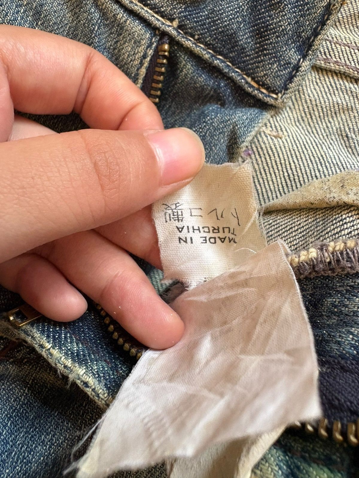 Just Cavalli Vintage Just Cavalli Mud Wash Embellished Distressed Jeans Size 30" / US 8 / IT 44 - 12 Thumbnail