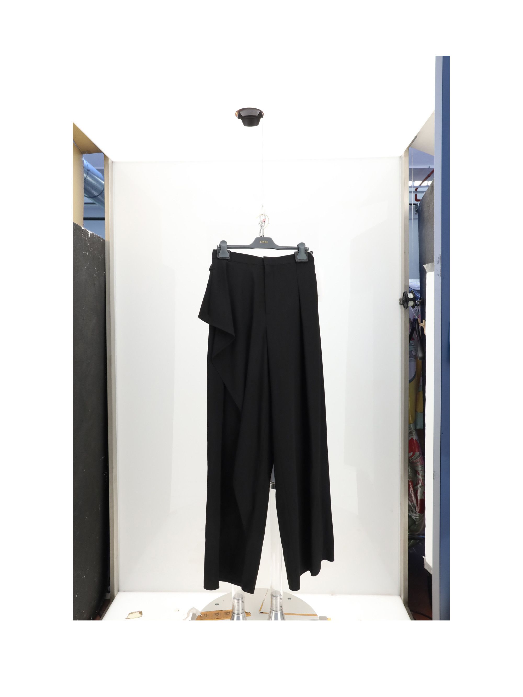 Dior RUFFLE PANTA NERO Size 30" / US 8 / IT 44 - 1 Thumbnail