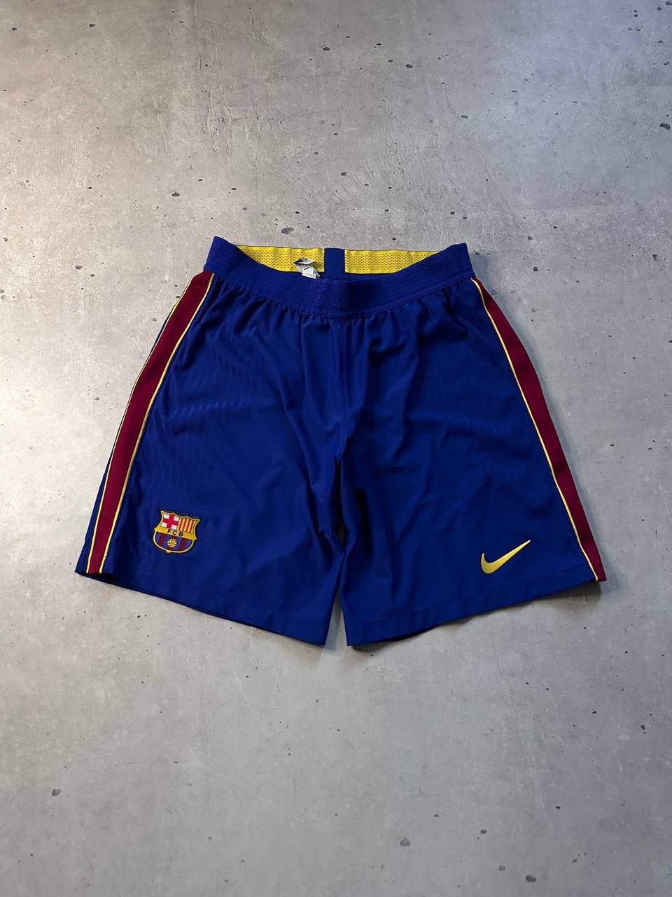 Nike Nike FC Barcelona Vaporknit Shorts 2017/18 Home Kit Size L Size US 34 / EU 50 - 2 Thumbnail