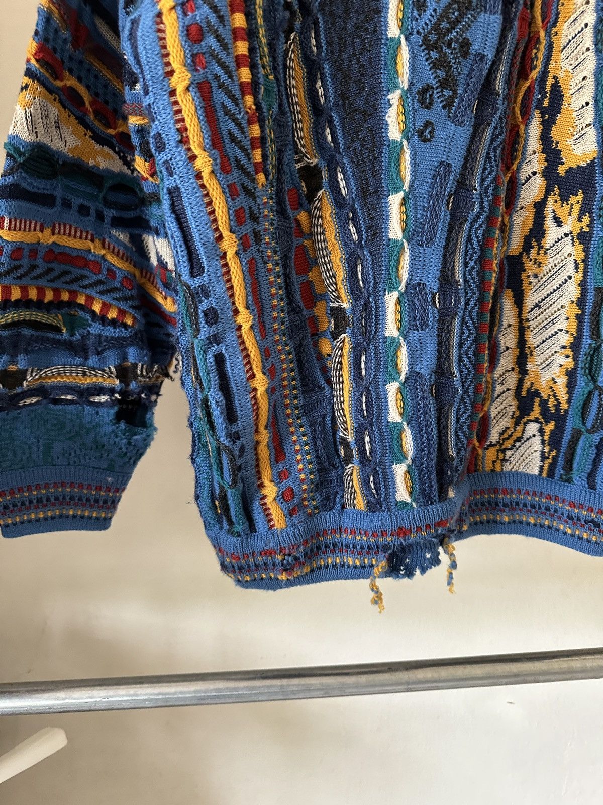 Coogi 1990s Carlo Alberto Distressed 3D knitted sweatshirt Size US M / EU 48-50 / 2 - 3 Thumbnail