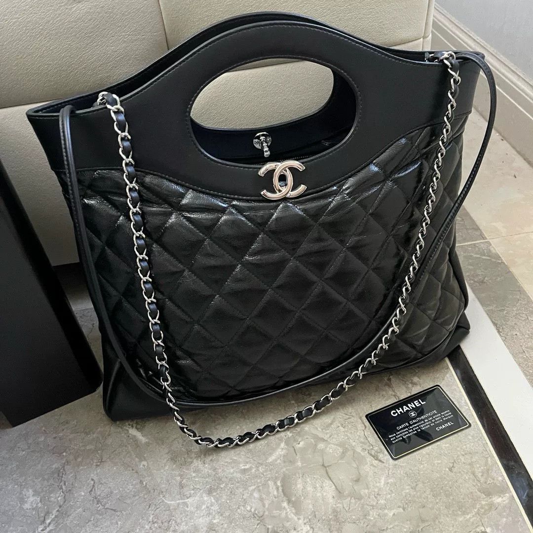 Chanel Pre-loved Bag Very good condition Size ONE SIZE - 1 Thumbnail