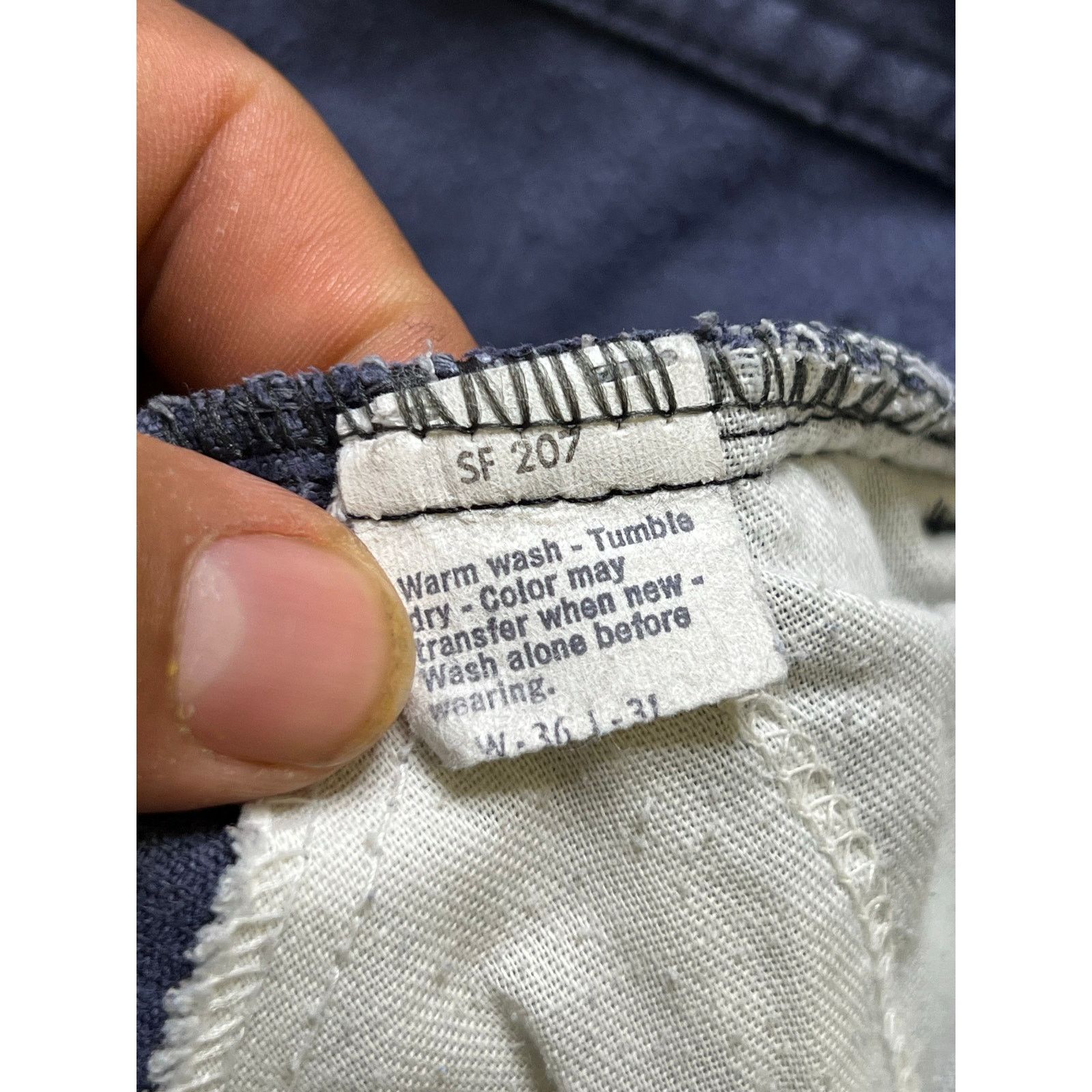 Levi's VTG 1980s Levi’s 646 Flared Corduroy Trousers Navy 36W x 31L Size US 36 / EU 52 - 4 Thumbnail