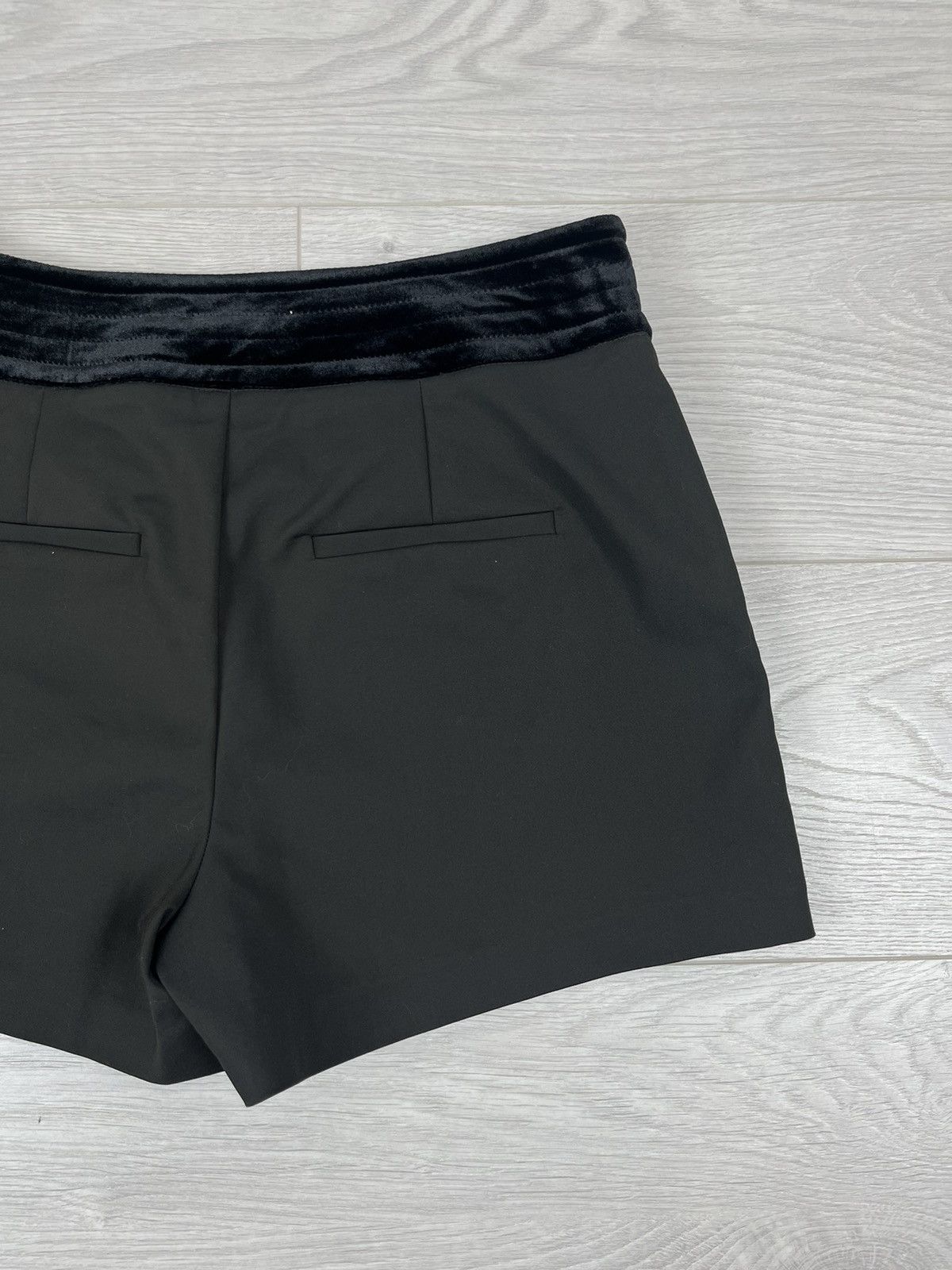 Morgan De Toi Morgan De Toi Vintage Velour Button Mini Shorts Women’s Size 27" / US 4 / IT 40 - 11 Thumbnail