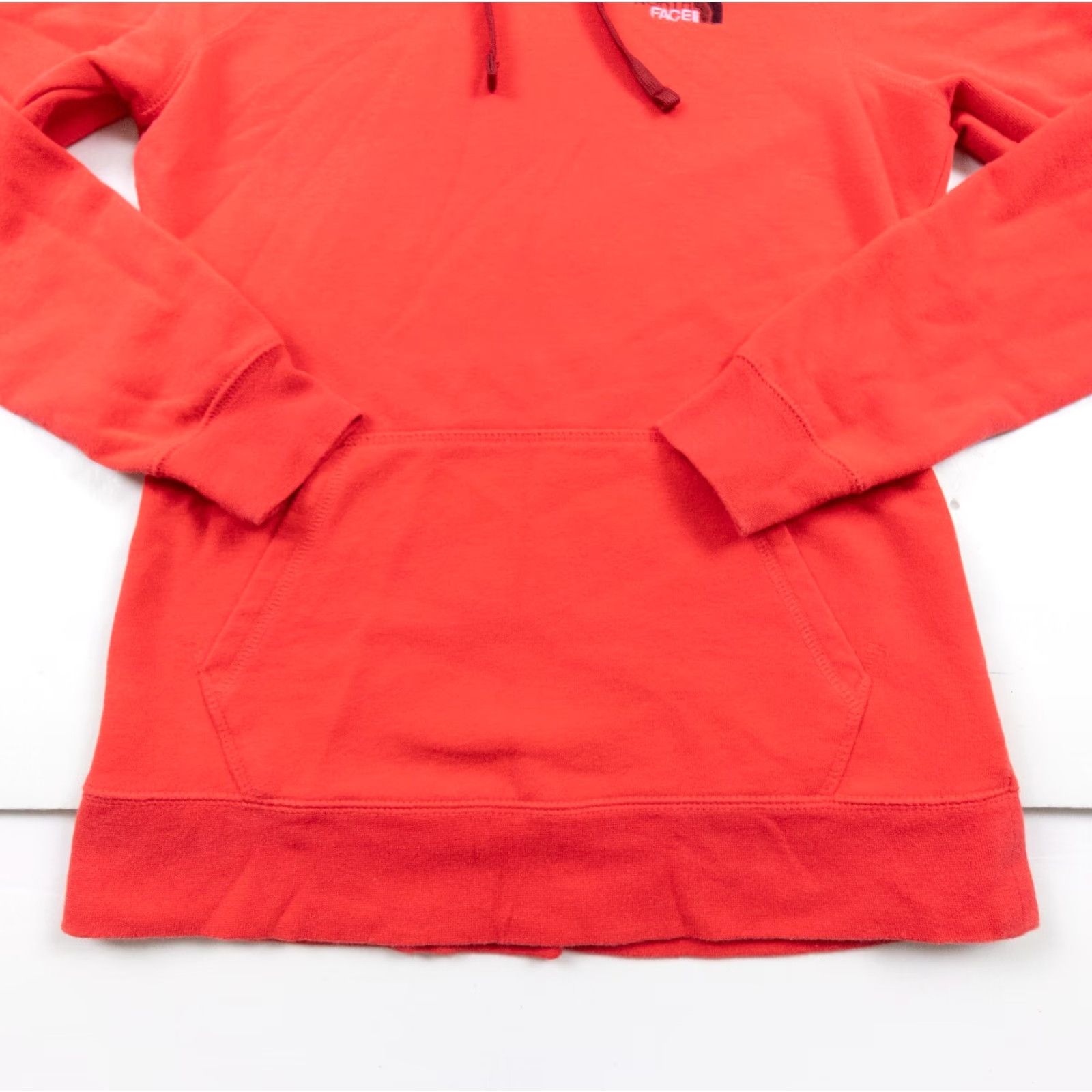 The North Face The North Face Womens Hoodie Sweatshirt Small Red Outdoor Pullover Ladies Size S / US 4 / IT 40 - 4 Thumbnail