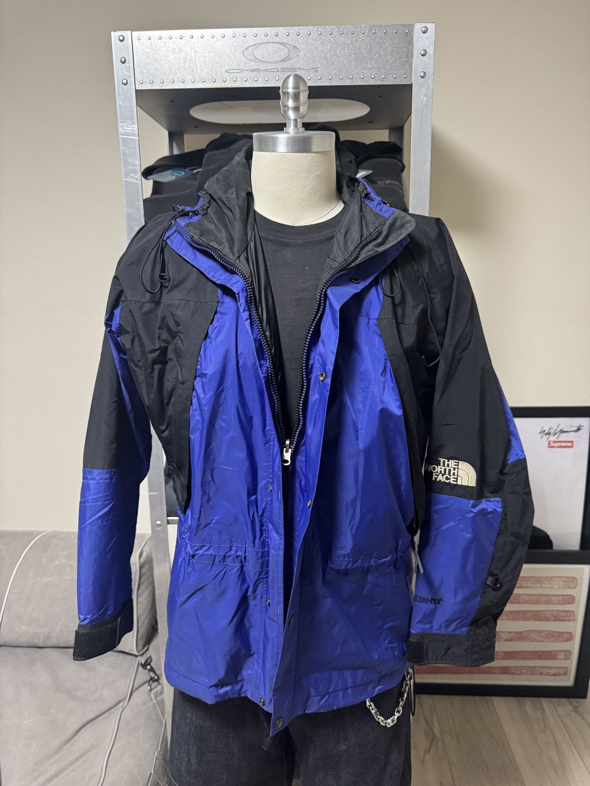 The North Face Vintage TNF The North Face Mountain Light Jacket Aztec Blue Size US M / EU 48-50 / 2 - 8 Thumbnail