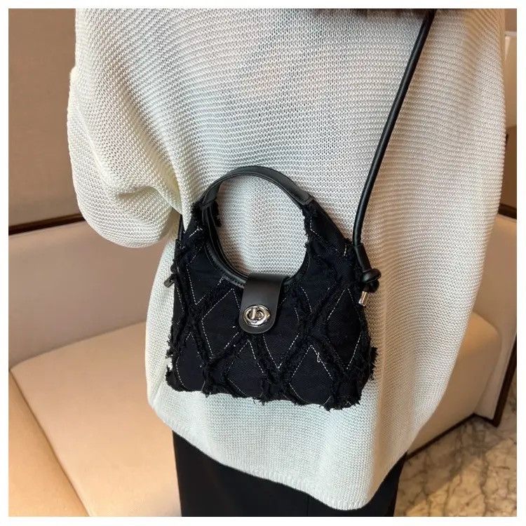 Vintage Frail Detailed Fuzzy Hobo Mini Bag Aesthetic Pinterest y2k Size ONE SIZE - 2 Thumbnail