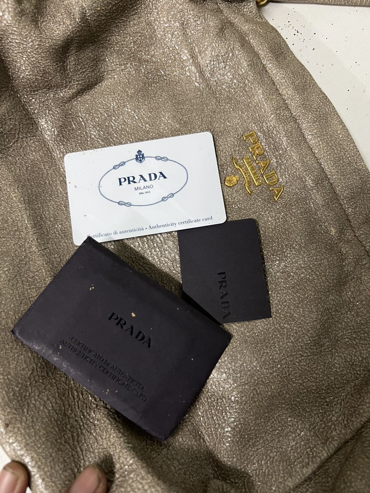 Prada Authentic Prada saffiono Leather Size ONE SIZE - 4 Thumbnail