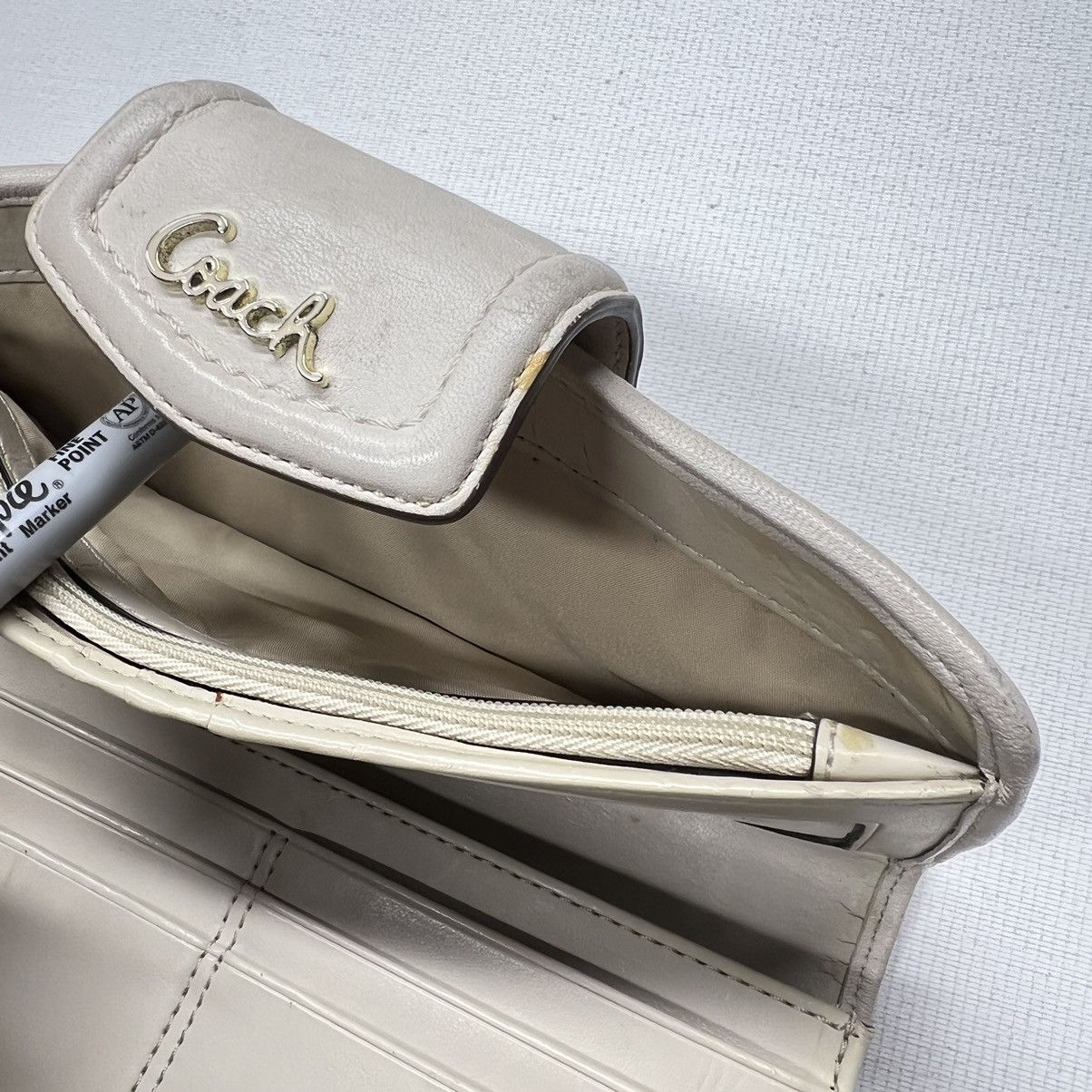 Coach × Vintage Coach Ashley Wallet Ivory Lace Leather Slim Envelope Fold Size ONE SIZE - 14 Thumbnail