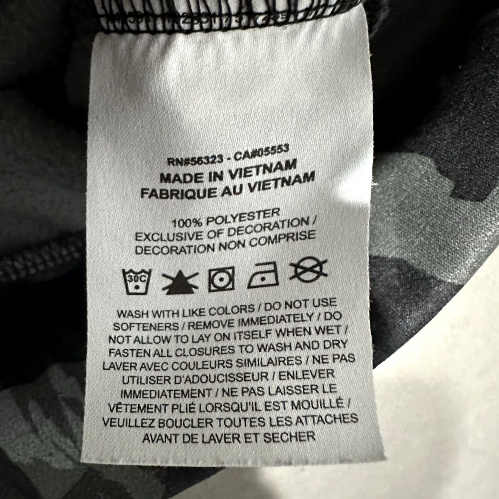 Nike Nike Sweatshirt Hoodie Mens Small Gray Camouflage Therma Fit EUC Size US S / EU 44-46 / 1 - 6 Thumbnail