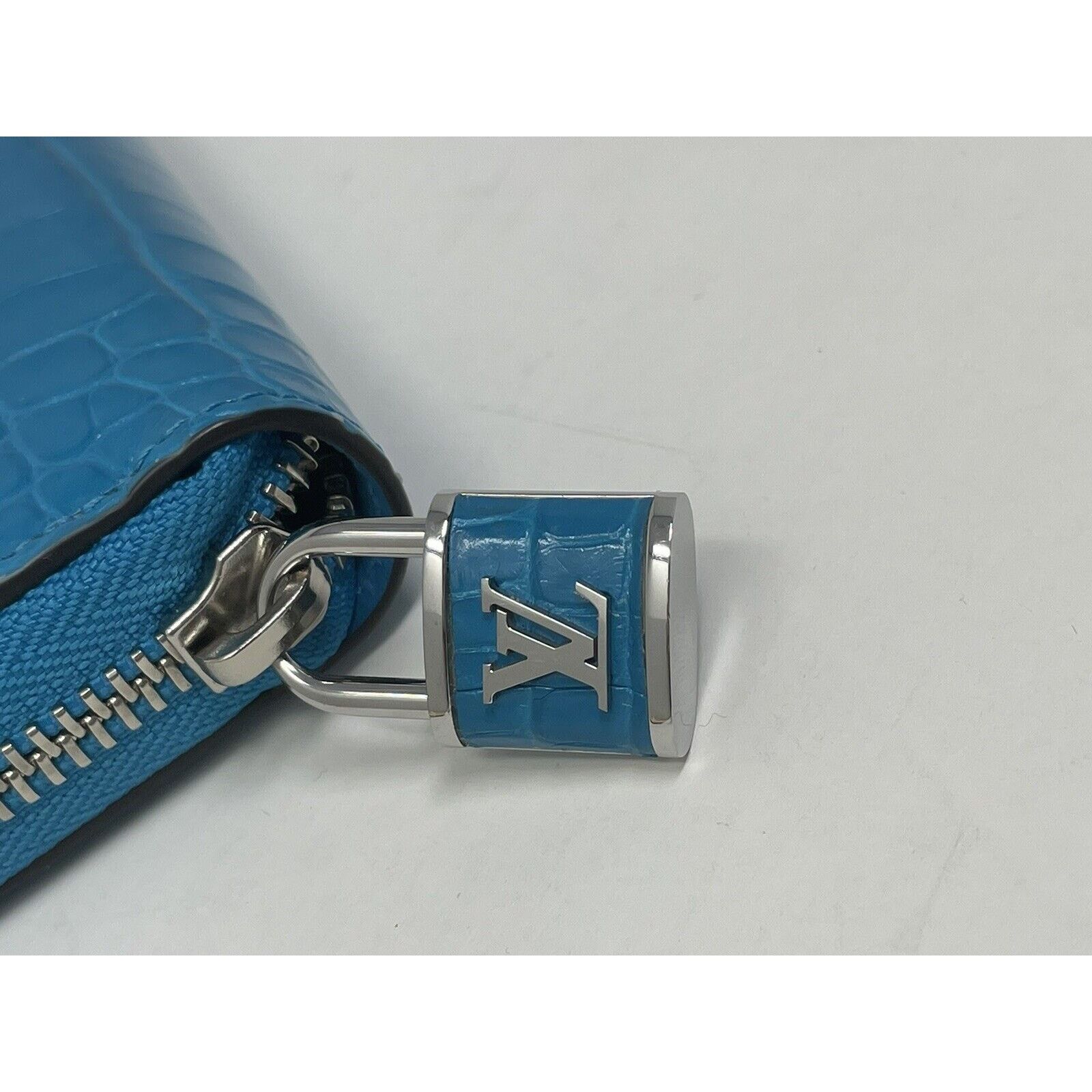 Louis Vuitton Alligator Zippy WalletLock Zipper Pull NEW Retail 7k N98165 Size ONE SIZE - 8 Thumbnail