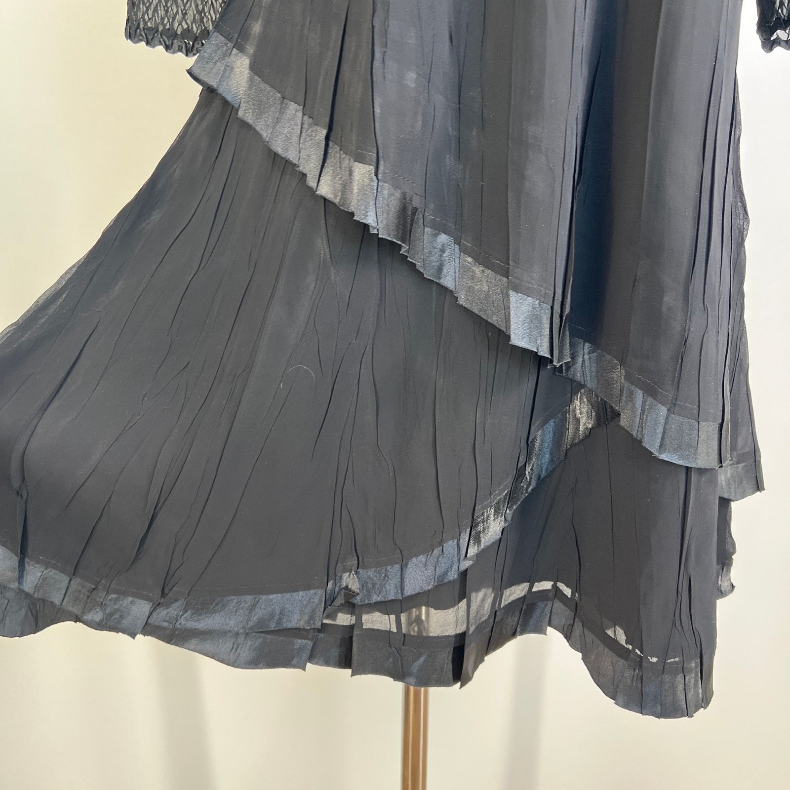 Other Komarov Tiered V-Neck Midi Dress Black Size M / US 6-8 / IT 42-44 - 7 Thumbnail