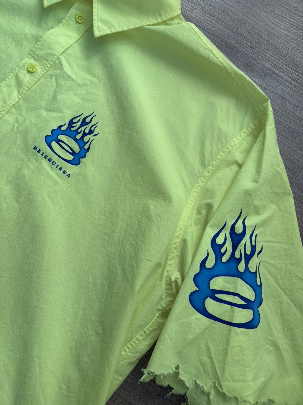 Balenciaga BALENCIAGA Neon yellow Flame shirt Size US M / EU 48-50 / 2 - 1 Thumbnail