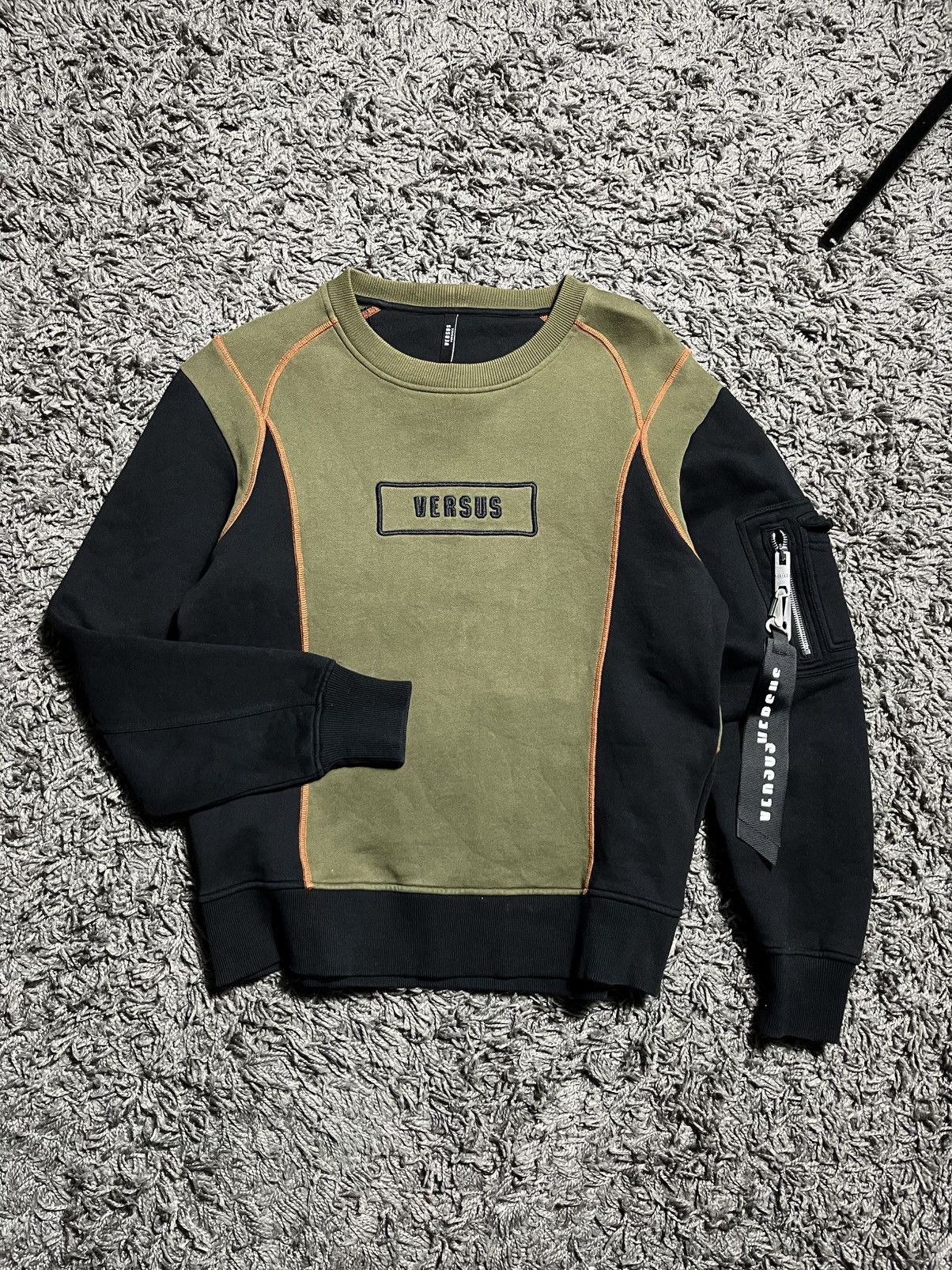 Versace VERSUS VERSACE OLIVE PANEL LOGO COTTON SWEATSHIRT RRP 565$ Size US S / EU 44-46 / 1 - 1 Thumbnail
