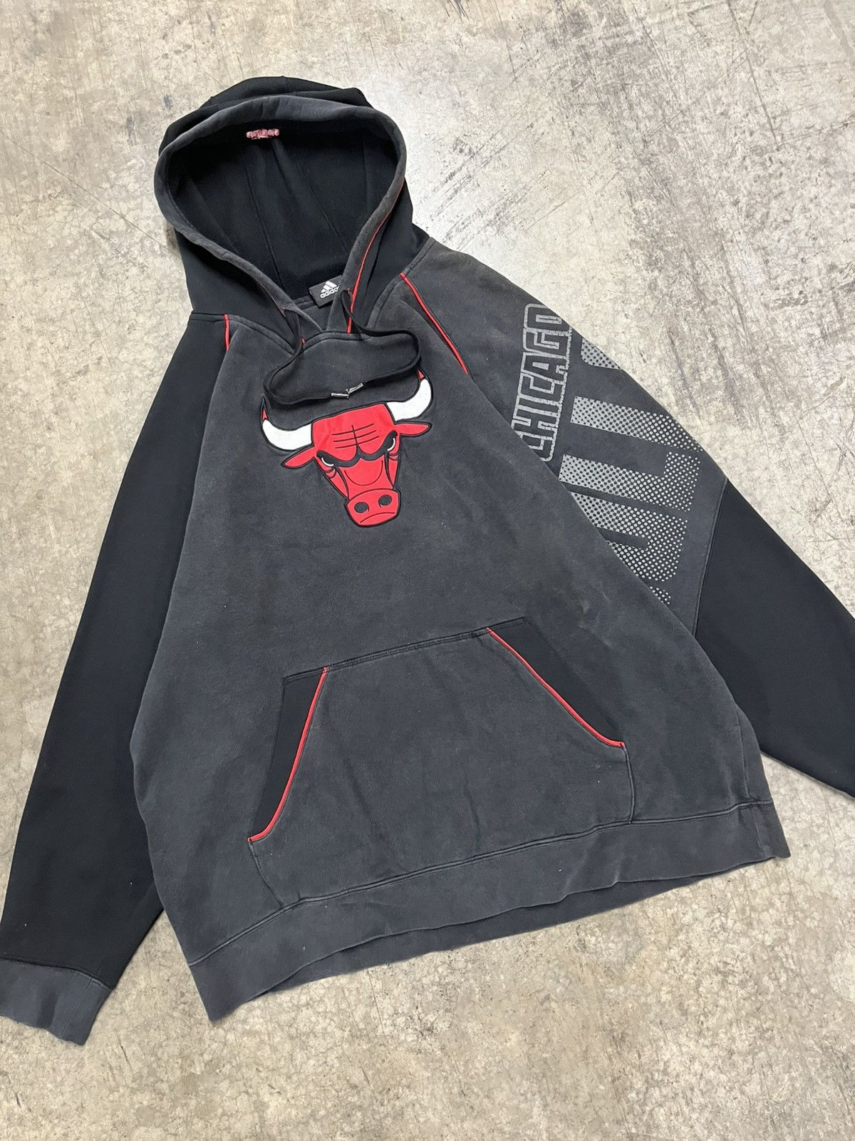 Vintage Chicago bulls vintage hoodie streetwear sports hype rare Size US XL / EU 56 / 4 - 4 Thumbnail