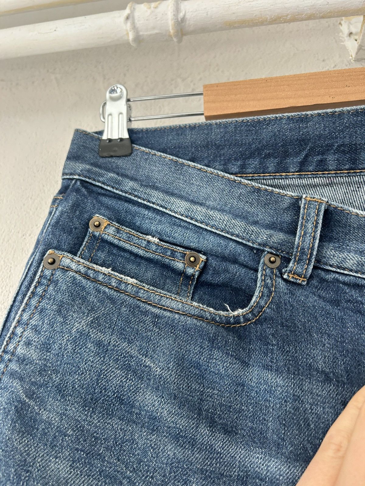 Saint Laurent Paris Saint Laurent Paris Distressed Slim-Fit Jeans Size US 33 - 9 Thumbnail