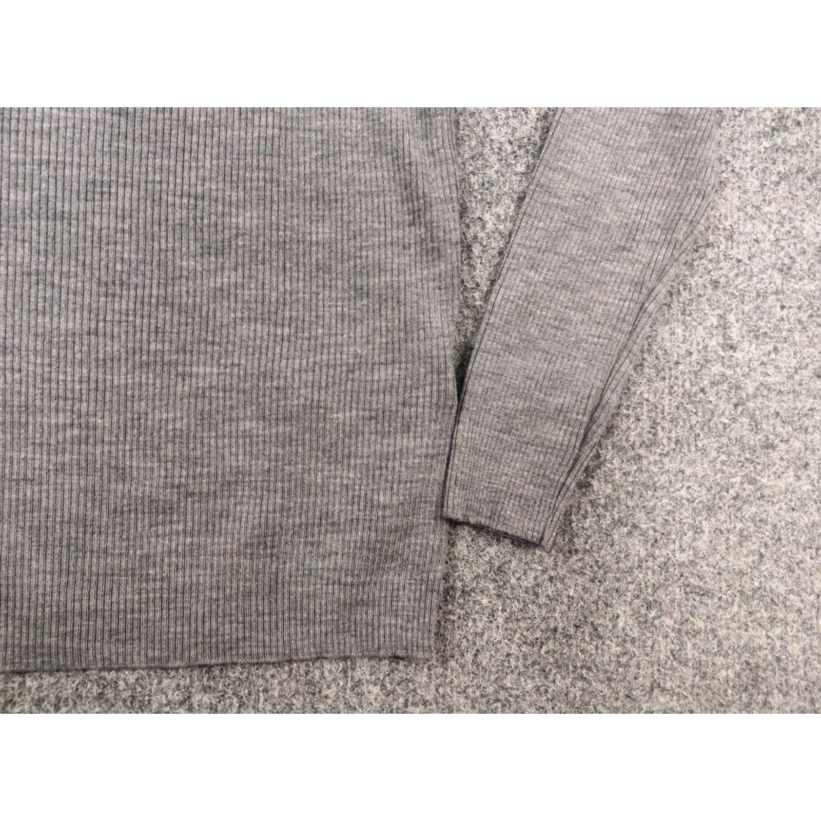 John Smedley John Smedley England light elastic ribbed gray Crewneck Wool Sweater Long sleeve Mens S Wool Gray Crewneck 1960s? Size US S / EU 44-46 / 1 - 4 Thumbnail