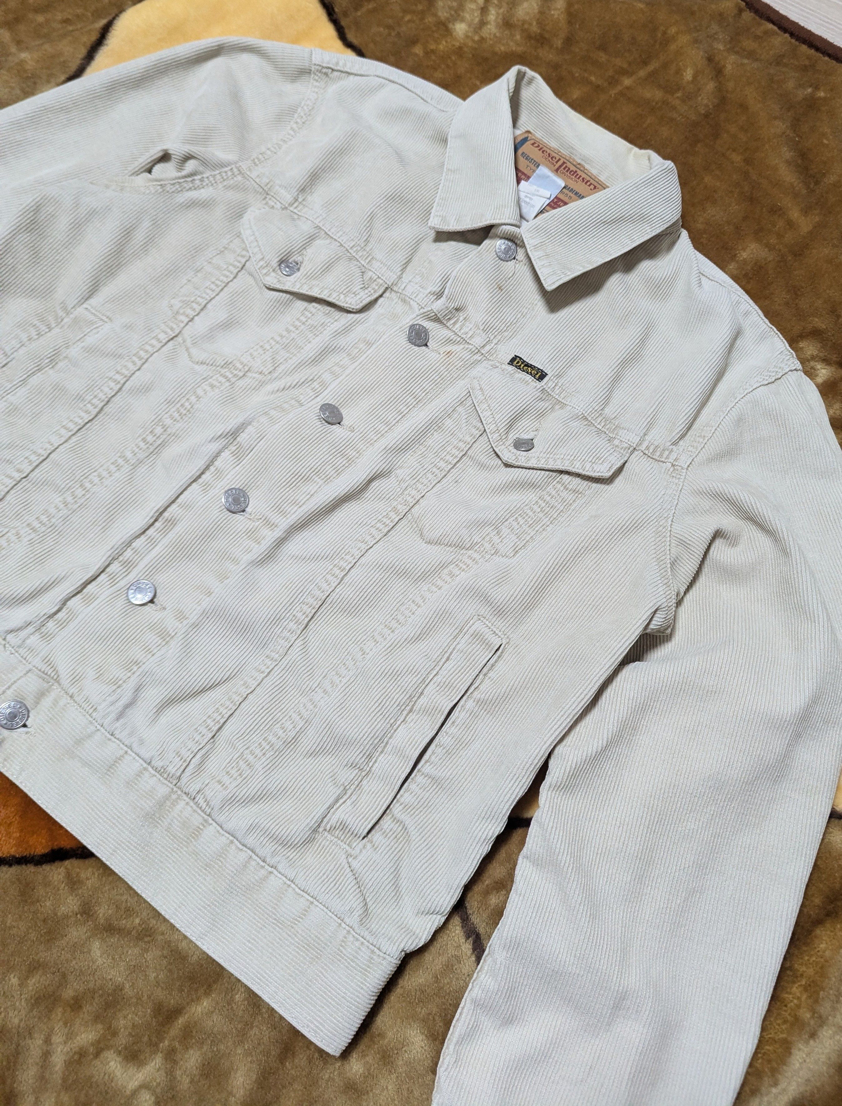 Diesel 90s Diesel Industry Cream Corduroy Trucker Jacket Boxy Fit Size US M / EU 48-50 / 2 - 2 Thumbnail