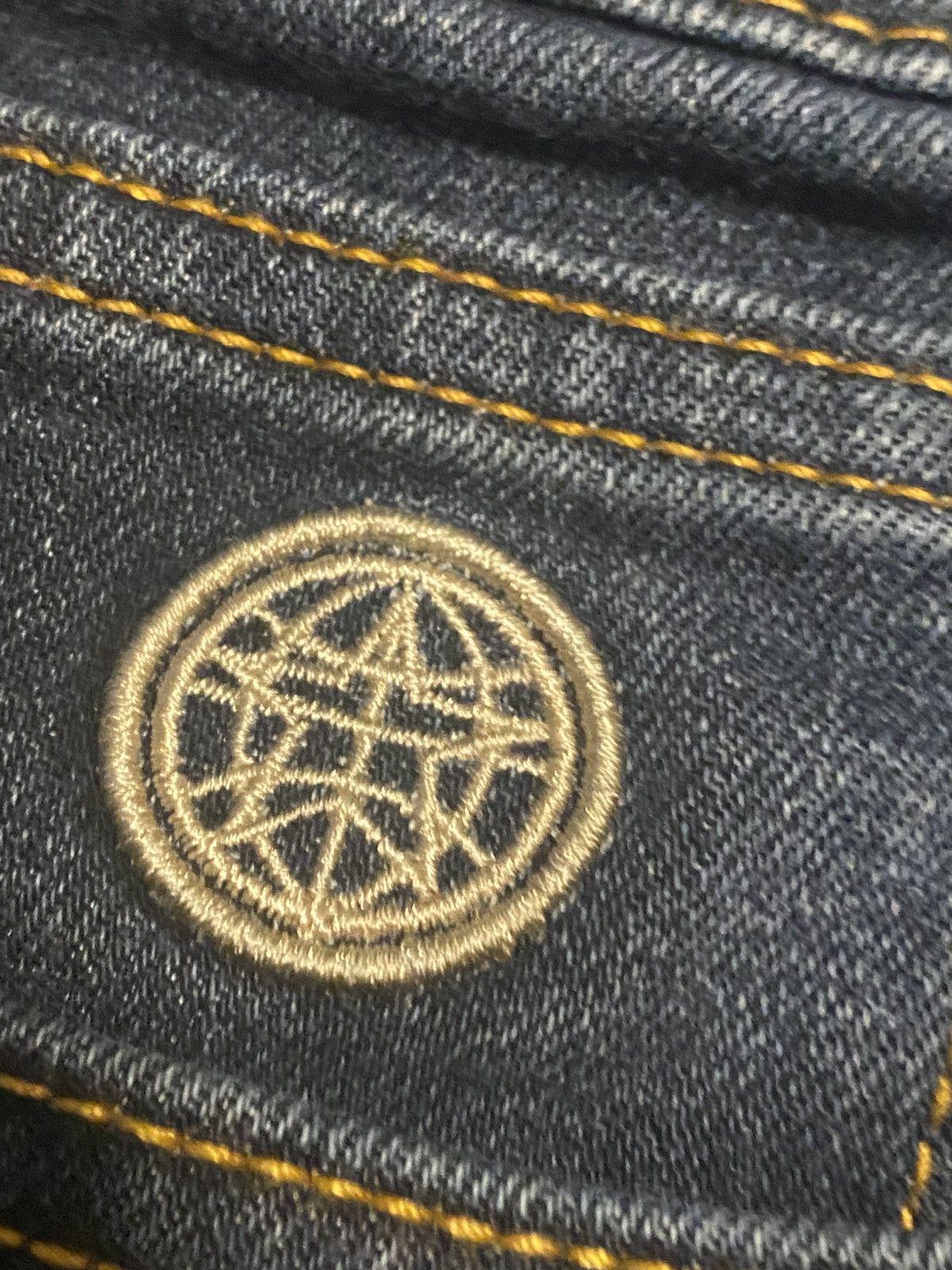 Burberry × Designer BURBERRY SLIM FIT JEANS Size US 30 / EU 46 - 10 Thumbnail