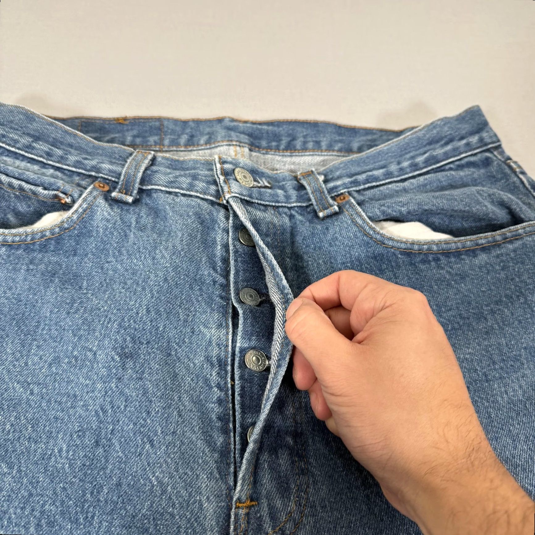 Levi's VINTAGE Levi's 501 Jeans Mens 32x34 Blue 501 Straight Fit Denim Pants Western USA 80s 90s Size US 32 / EU 48 - 4 Thumbnail