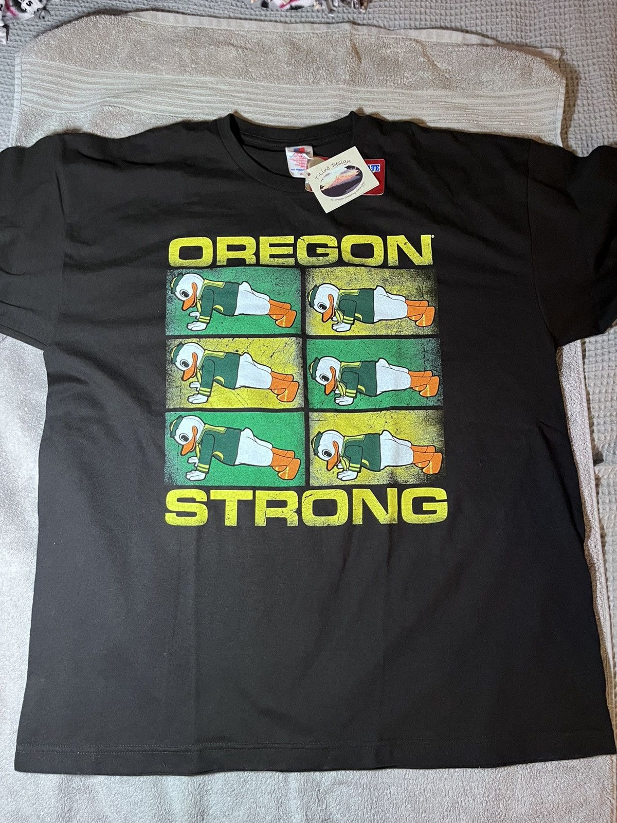 Other Oregon Ducks Graphic Tee Brand New Size XL Size US XL / EU 56 / 4 - 1 Thumbnail