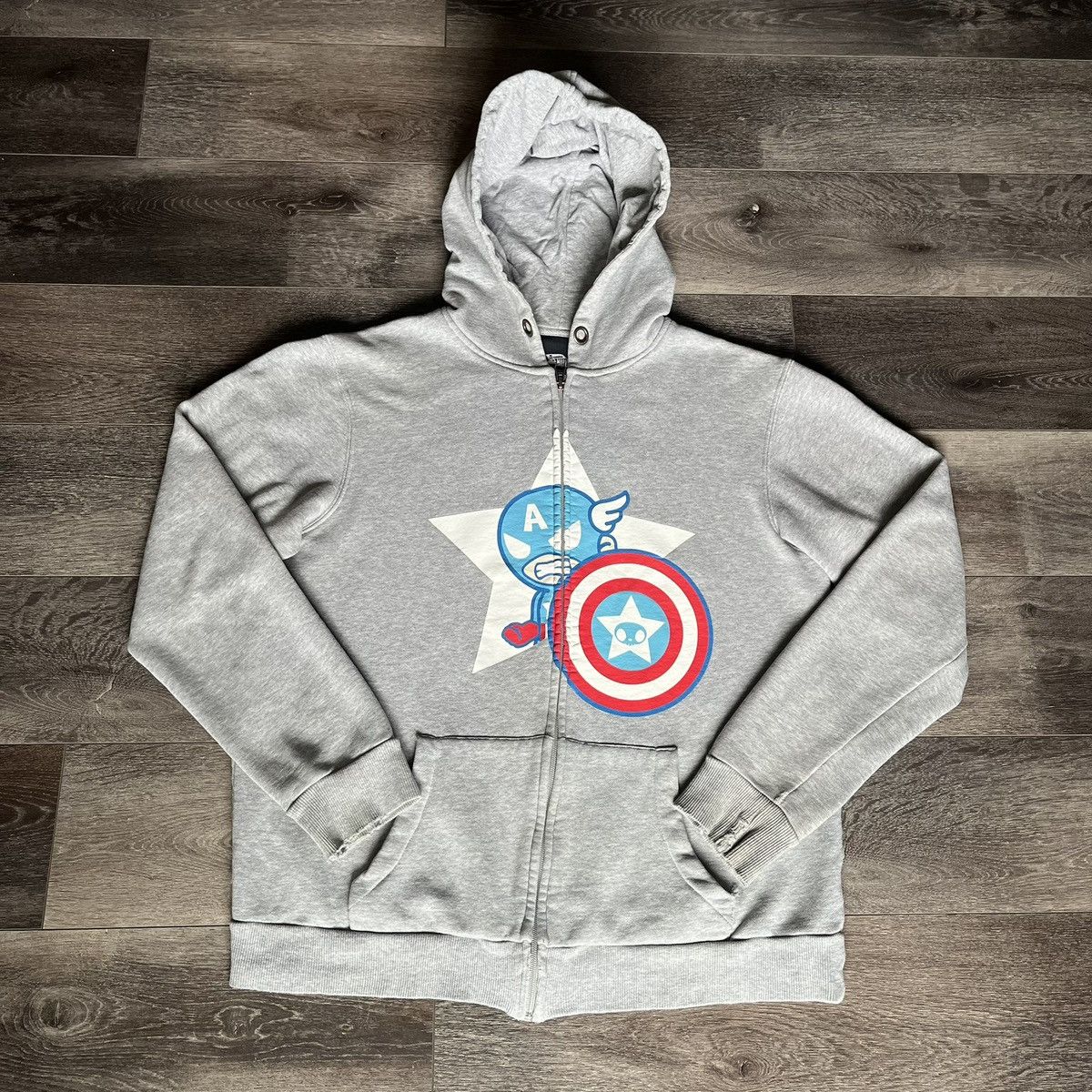 Vintage 2000s Tokidoki Marvel Captain America Zip Up Hoodie