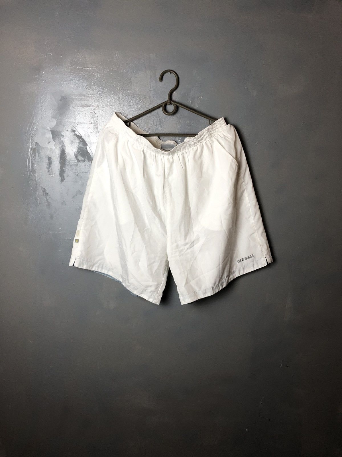 Reebok Vintage men’s shirts Reebok size Xl Size US 40 / EU 56 - 1 Thumbnail