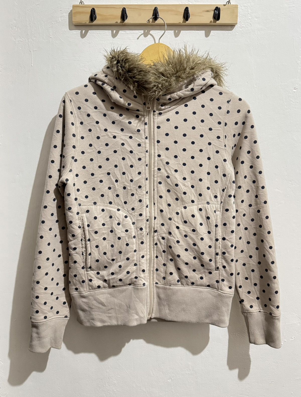 Japanese Brand Y2k GU polkadot ifsixwasnine style fur hoodie Size US S / EU 44-46 / 1 - 2 Thumbnail