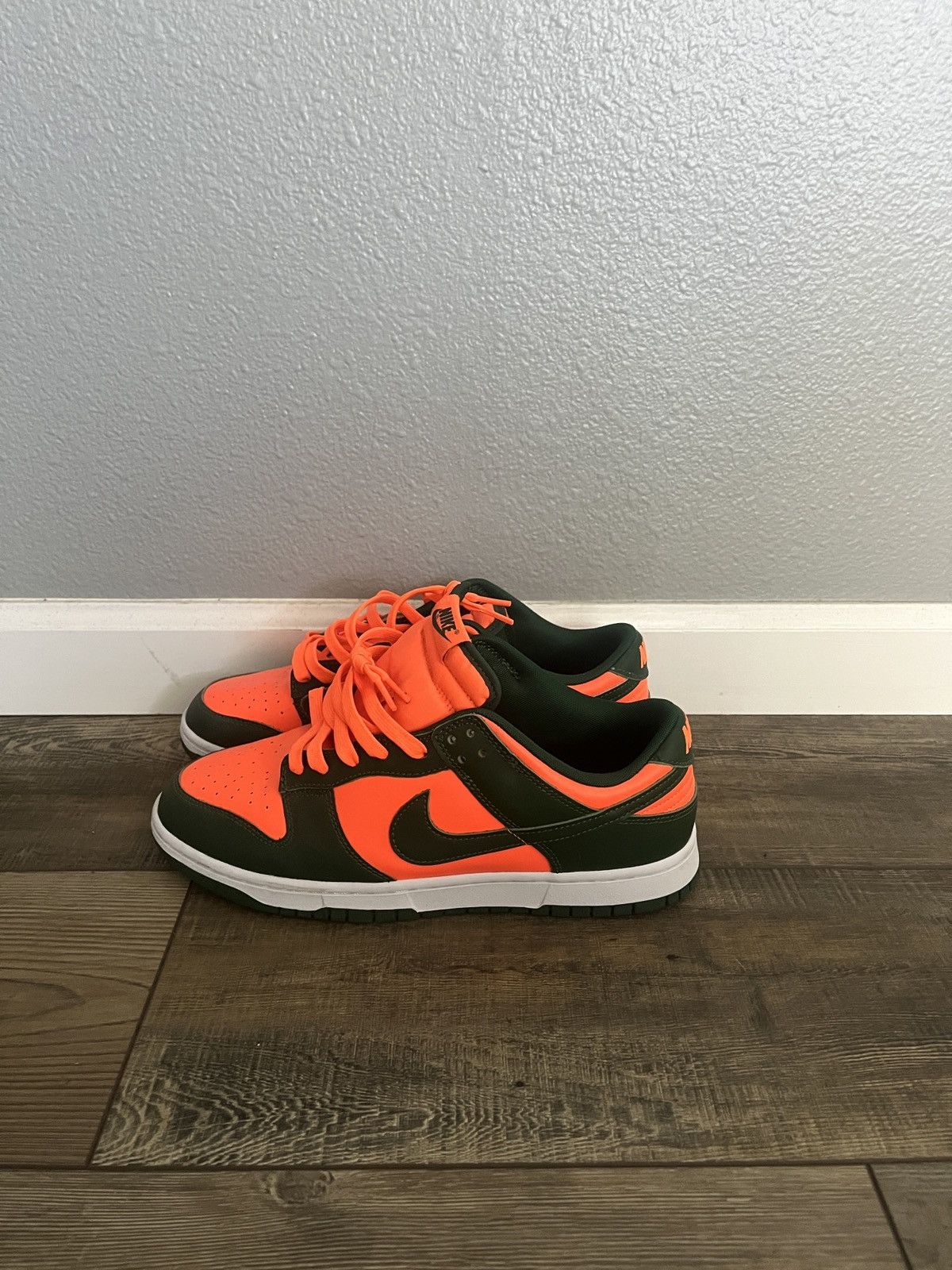 Nike Nike Dunk low "Miami Hurricanes" Size US 10.5 / EU 43-44 - 4 Thumbnail