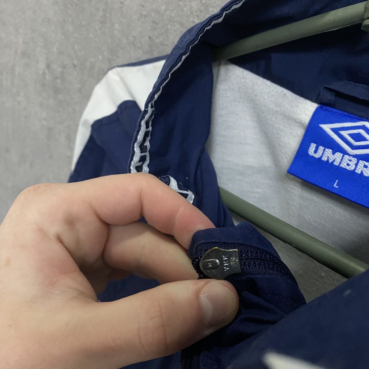 Umbro Vintage Umbro 90s Track Jacket Embroidered Logo Y2K Size US L / EU 52-54 / 3 - 11 Thumbnail