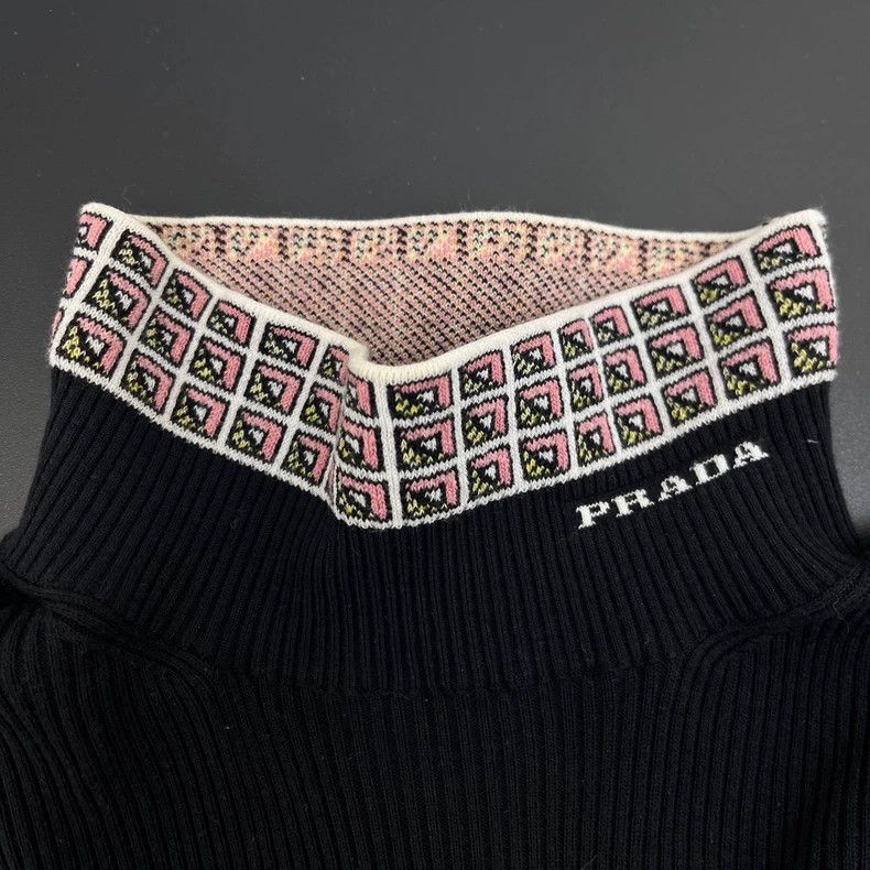 Prada Prada Black collar classic logo square pattern elastic knit Size US M / EU 48-50 / 2 - 7 Thumbnail