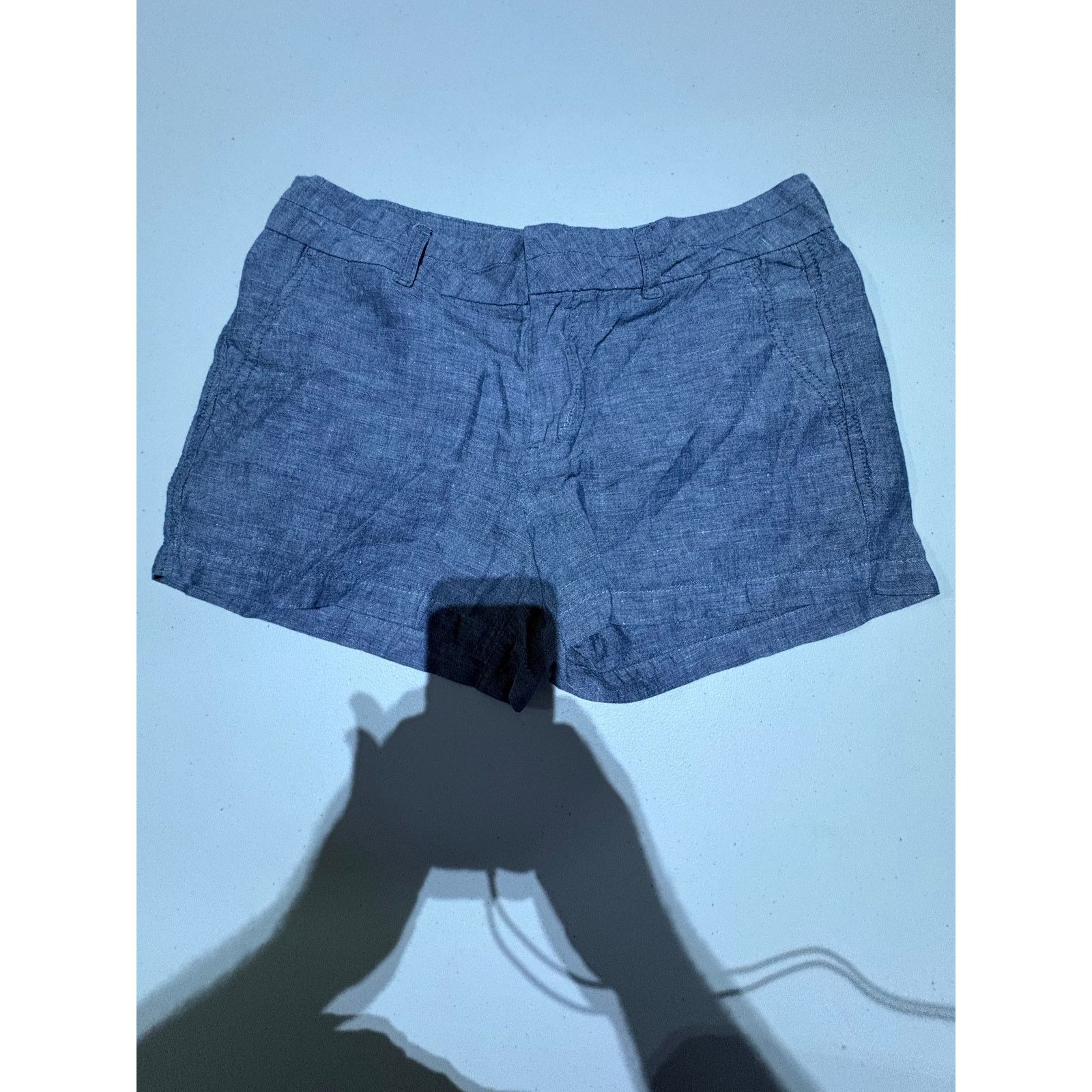 Gap Gap Khakis Women’s Chambray Shorts Size 4 City 3 Inch Blue Size 27" / US 4 / IT 40 - 2 Thumbnail
