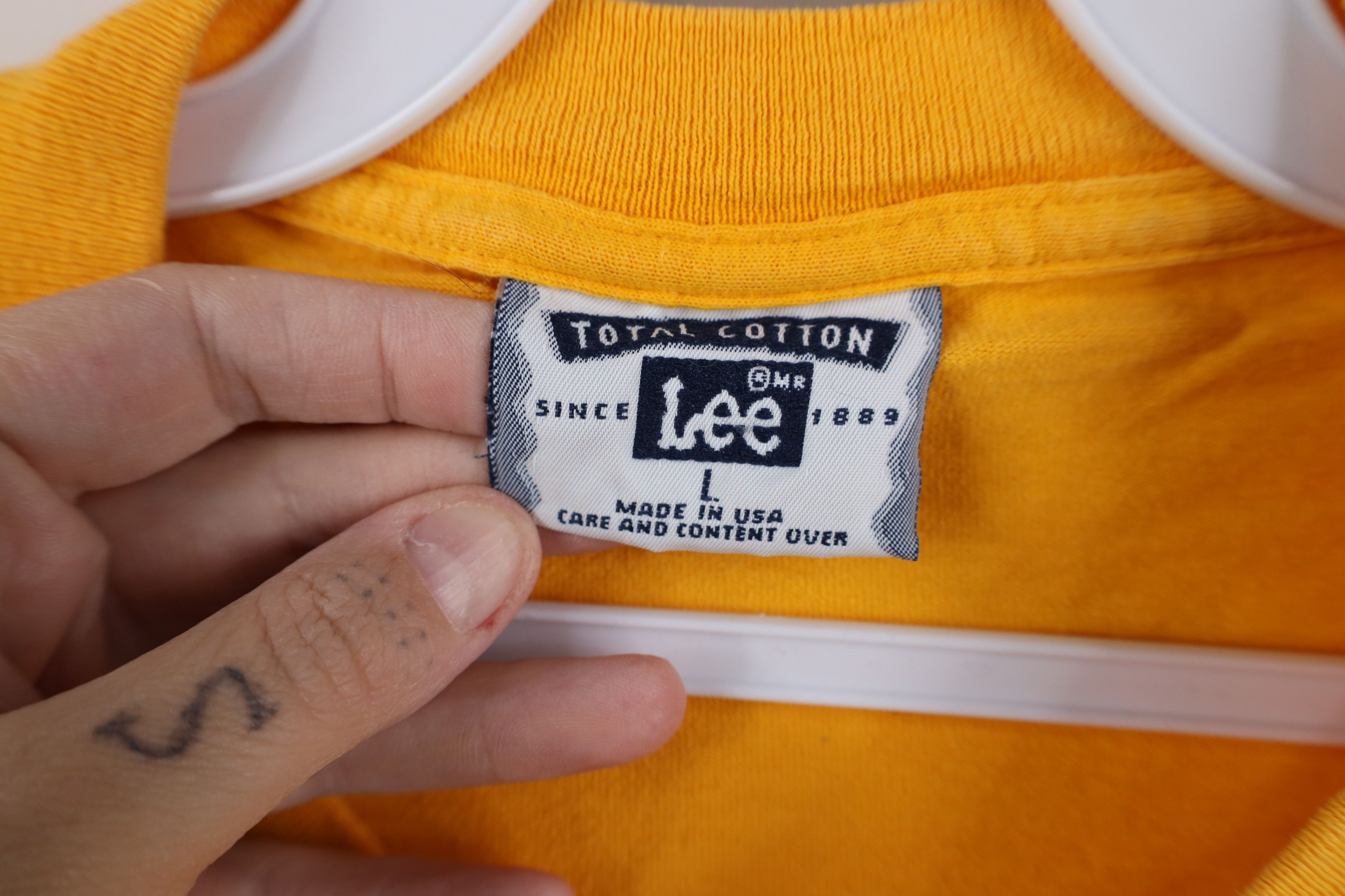 Vintage Vintage 90s Boise Marketing Services T-Shirt Yellow USA Size US L / EU 52-54 / 3 - 9 Thumbnail