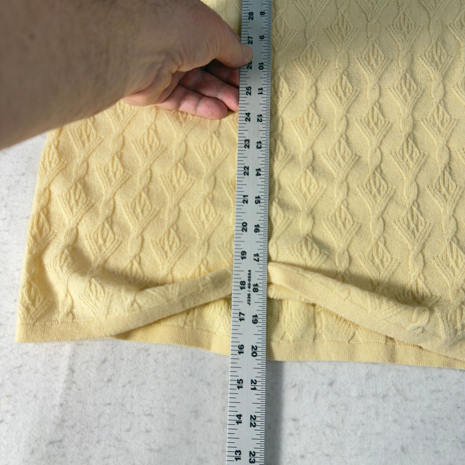 Talbots Talbots Petite 100% Cashmere Yellow Cable Knit Sweater Sz P Size ONE SIZE - 7 Thumbnail