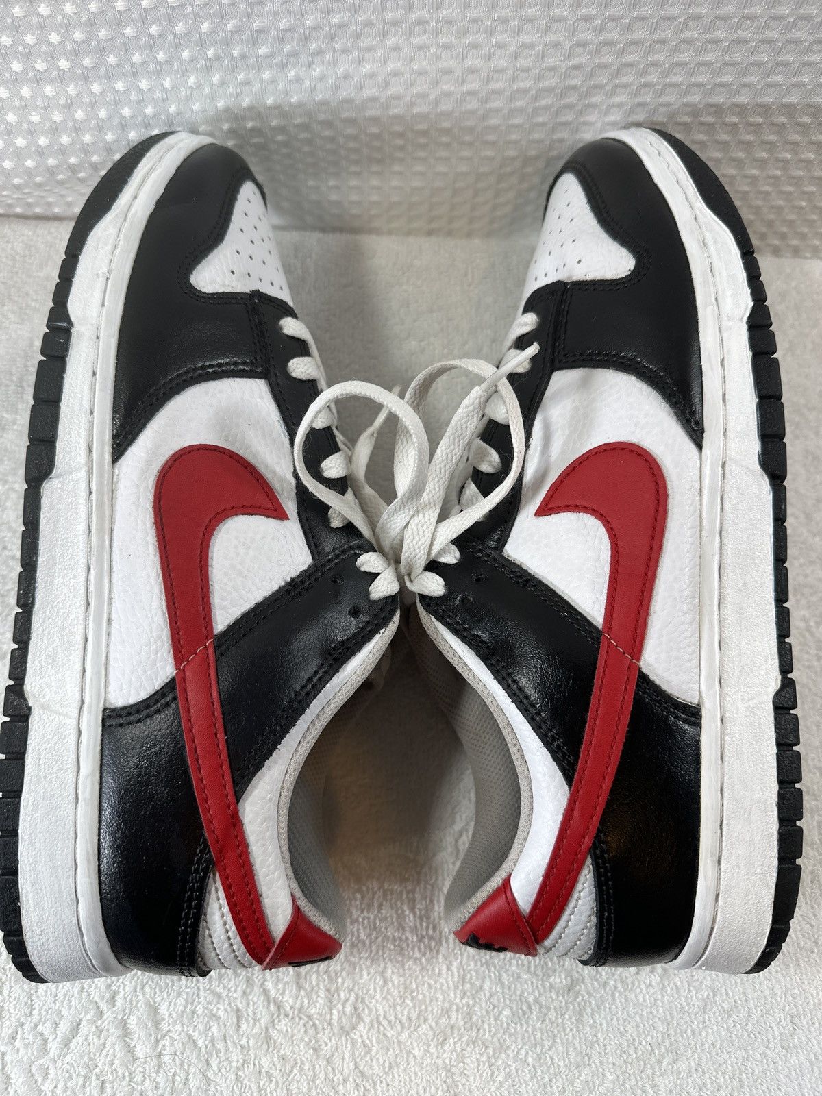 Nike Nike Dunk Low Retro Red Swoosh Panda Shoes Size US 10 / EU 43 - 7 Thumbnail