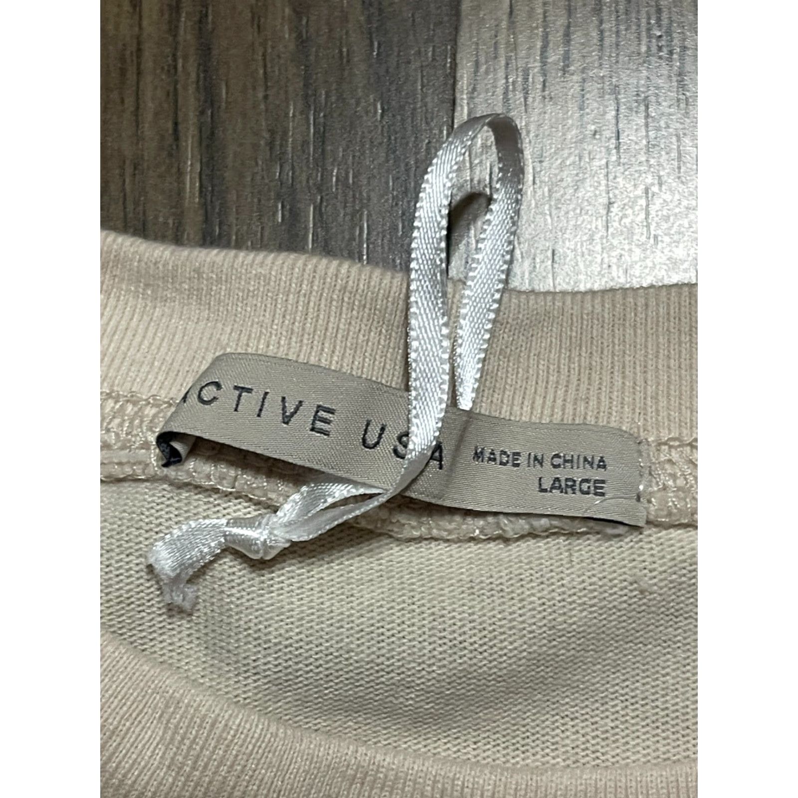 Vintage ACTIVE USA Shirt Women's Large White Crop Top Long Sleeve T-Shirt Regular Cropped Modern USA Boy? Size L / US 10 / IT 46 - 7 Thumbnail