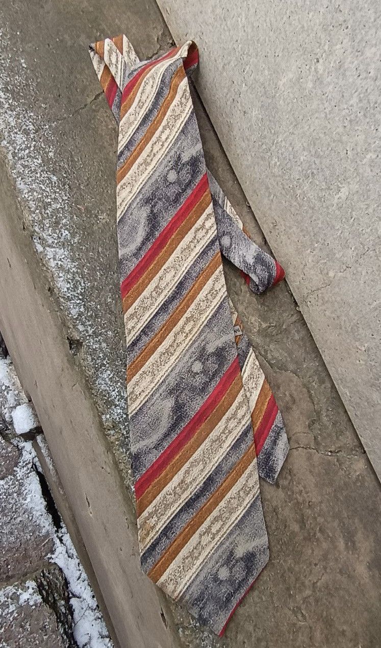 Giorgio Armani Giorgio Armani striped silk tie vintage Size ONE SIZE - 1 Thumbnail