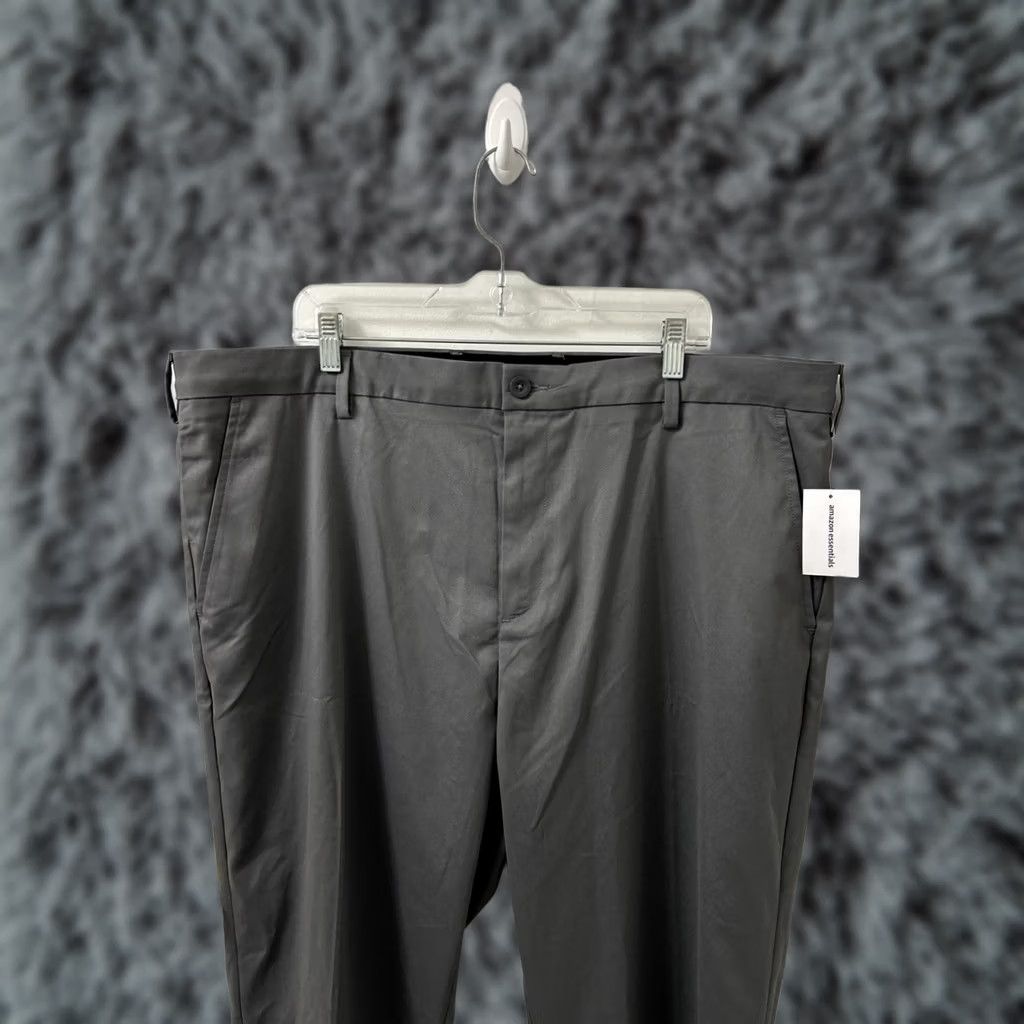 Essentials VINTAGE Note: This item is not vintage. Size US 42 / EU 58 - 1 Thumbnail
