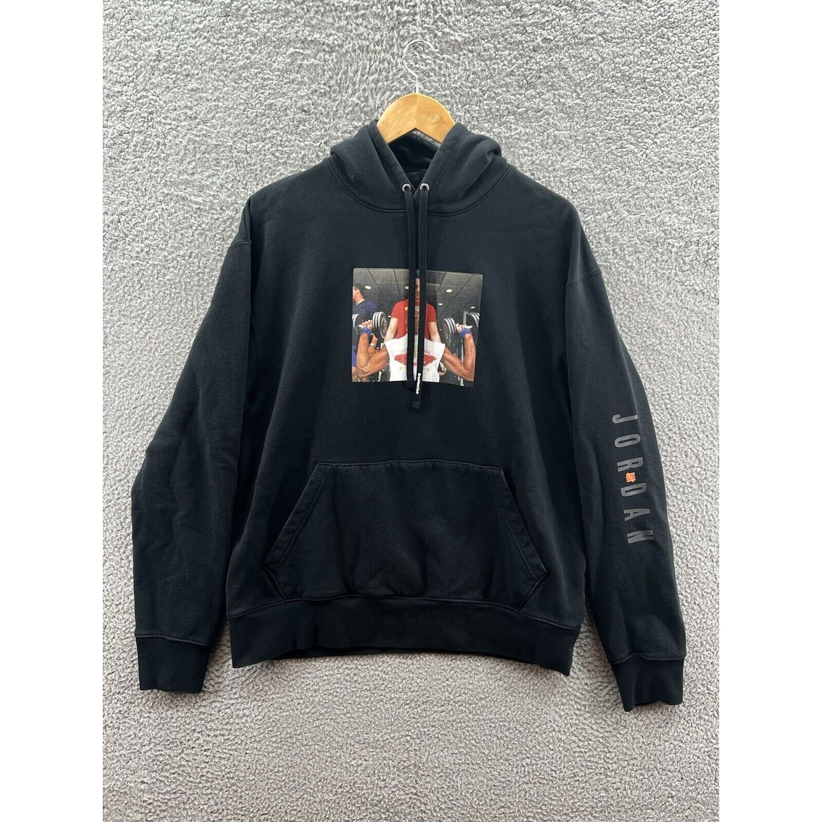 Nike Nike Air Jordan Undefeated Weights Hoodie Black DX6317 010 Size US L / EU 52-54 / 3 - 1 Thumbnail