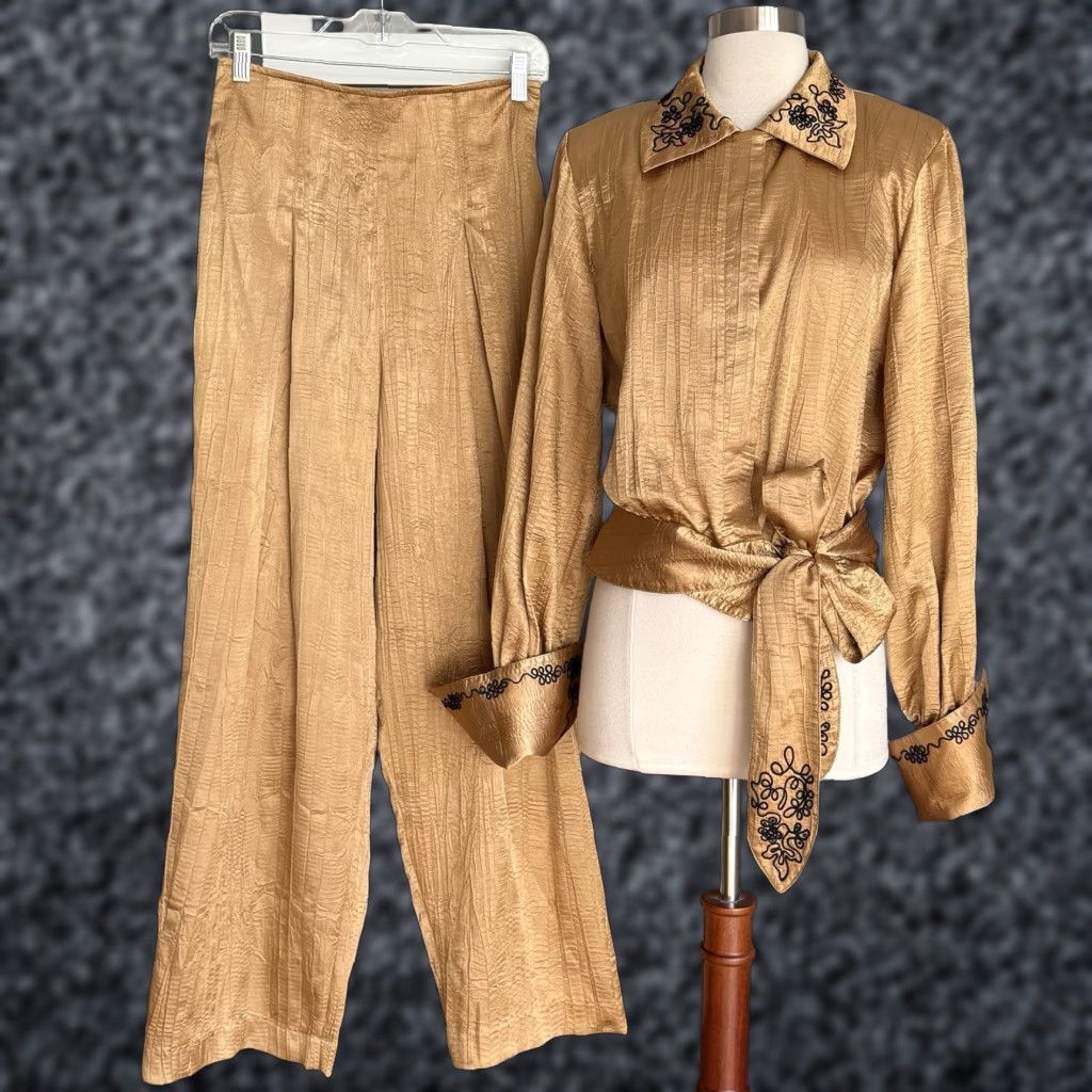 Vintage VINTAGE JEANNE MARC Outfit/Set Blouse & Pants Gold 80s Bohemian Glam S/M Women Wide-Leg includes Pants, Dress Shirt United States Made in USA Size S / US 4 / IT 40 - 1 Thumbnail