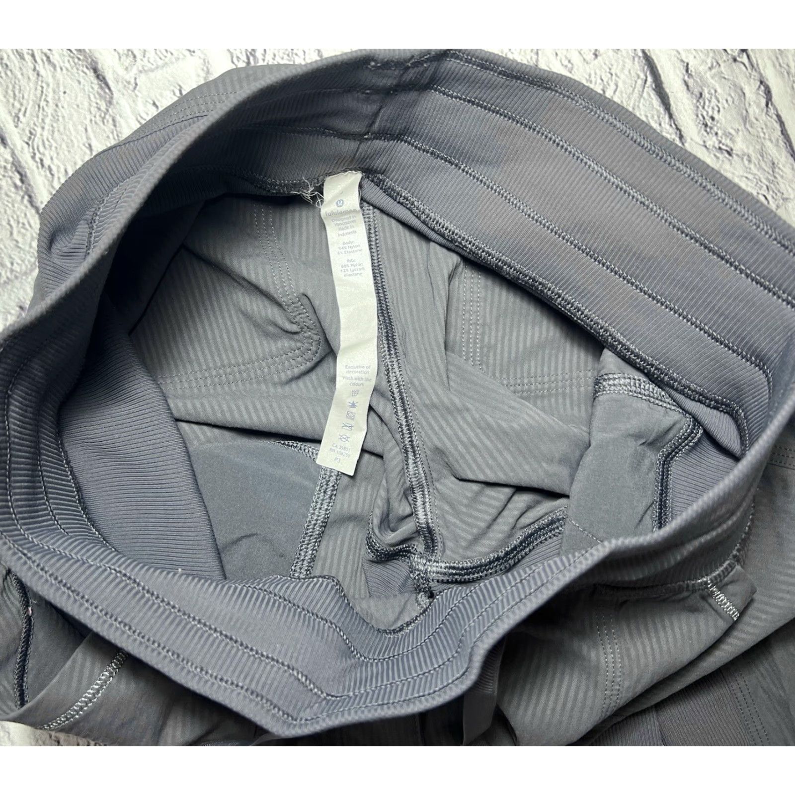 Lululemon Lululemon Street To Studio Pants 4 Women's Drawstring Ankle Gray Polyester Moisture Wicking Pockets Stretch Activewear Yoga Dance Regular Inseam 27 in Size 27" / US 4 / IT 40 - 4 Thumbnail
