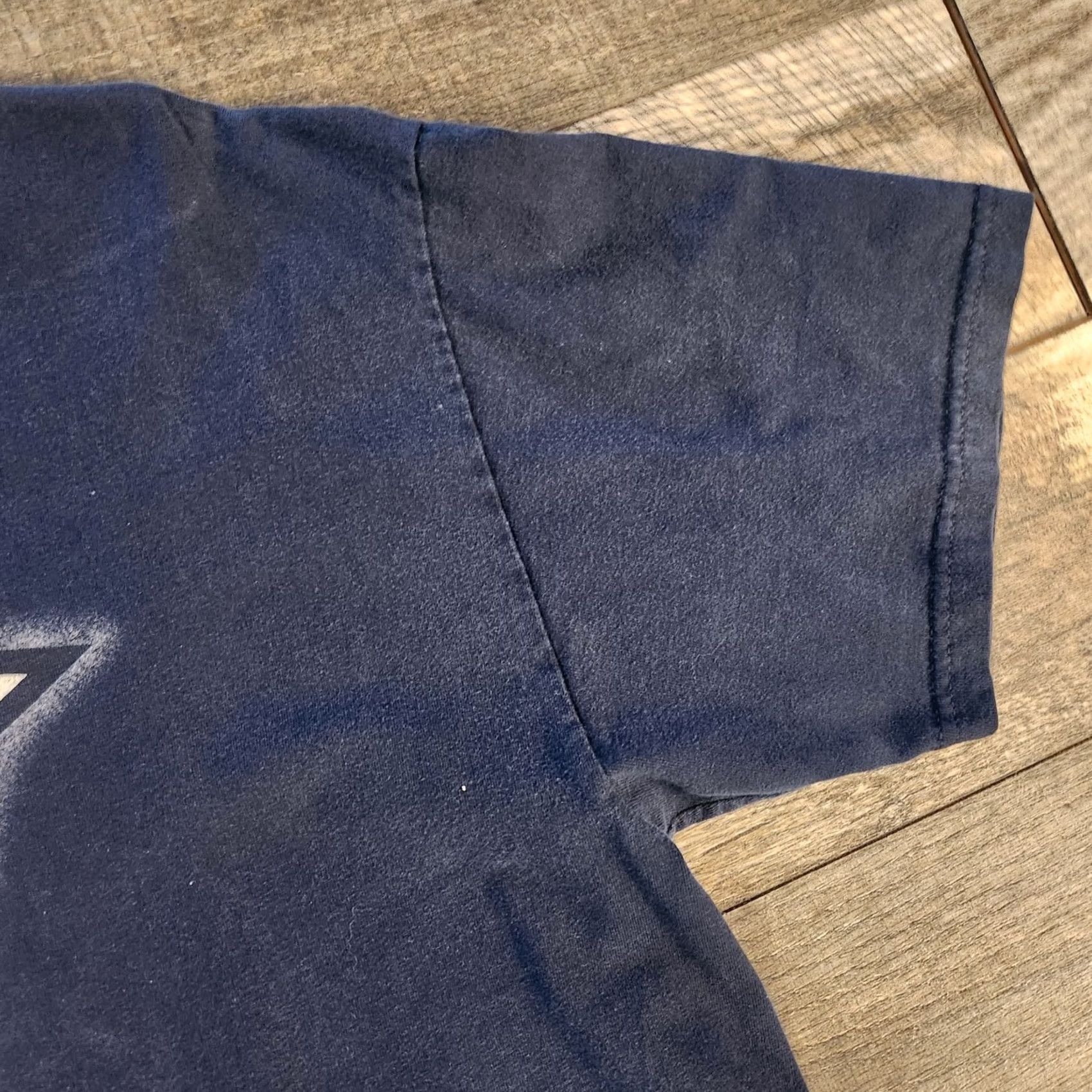 Logo 7 Famous Stars & Stripes T Shirt Tee Mens Large Logo Navy Blue Graphic Print Short Sleeve Crew Neck Skate Y2K Men Regular Vintage No F Logo Size US L / EU 52-54 / 3 - 3 Thumbnail