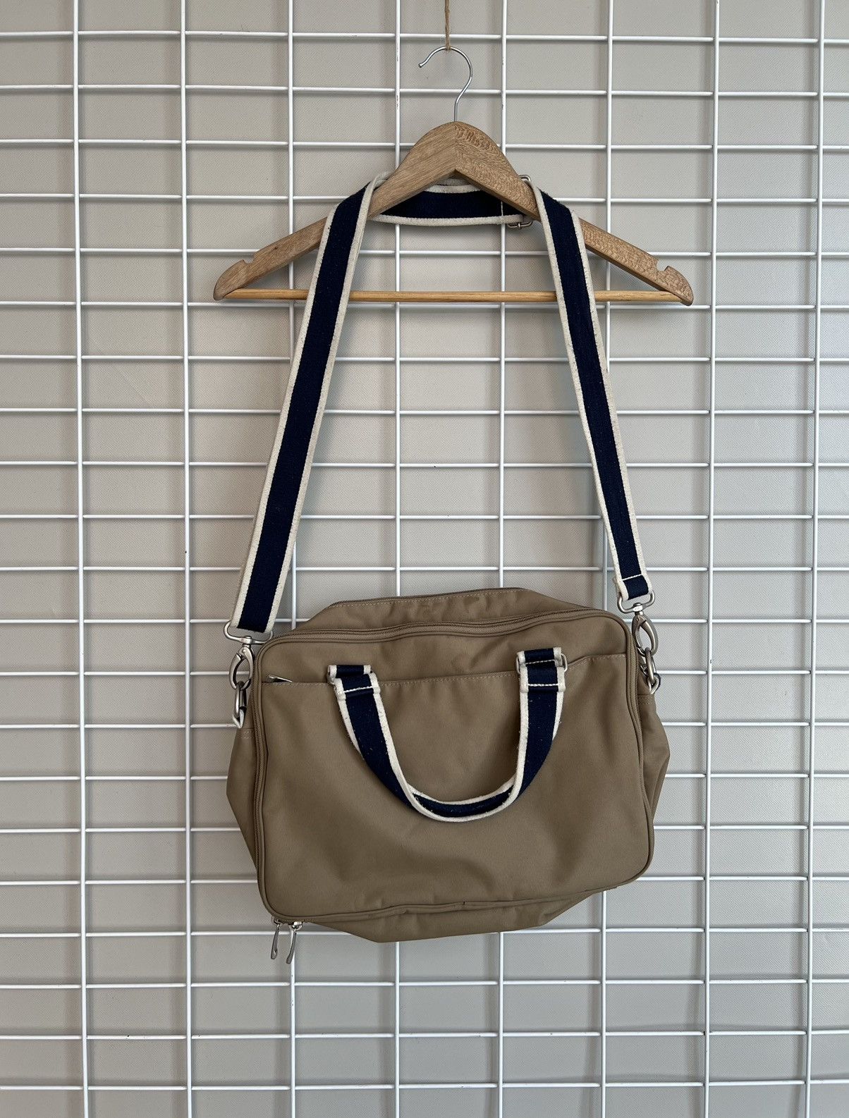 Lacoste Lacoste Horizontal Shoulder Camera Bag Vintage Messenger Size ONE SIZE - 4 Thumbnail