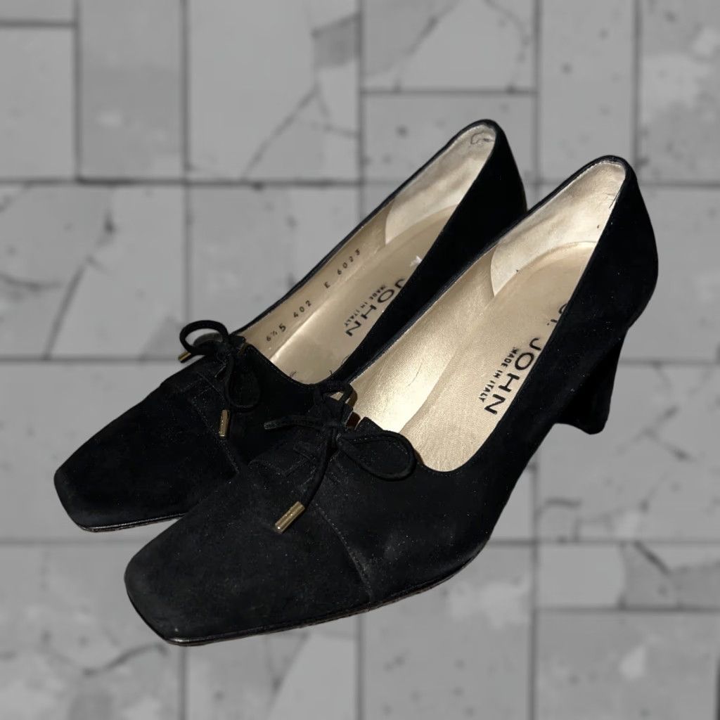 Vintage St John High Heels Womens Black Italy Made 6.5 US Size Size US 7 / IT 37 - 1 Thumbnail