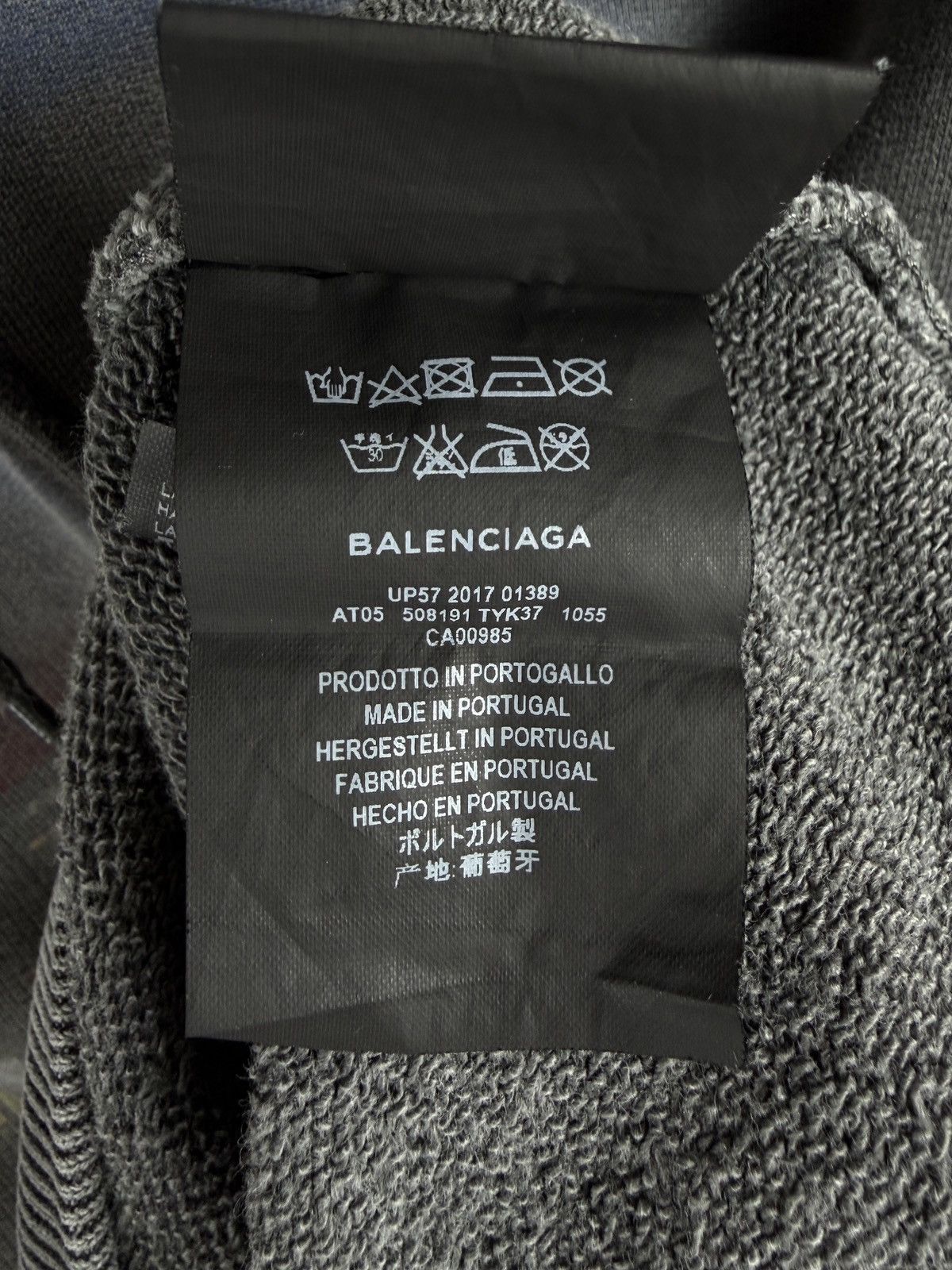 Balenciaga FW17 Balenciaga Paris Tourist Souvenir Hoodie Faded Gray Size US S / EU 44-46 / 1 - 11 Thumbnail