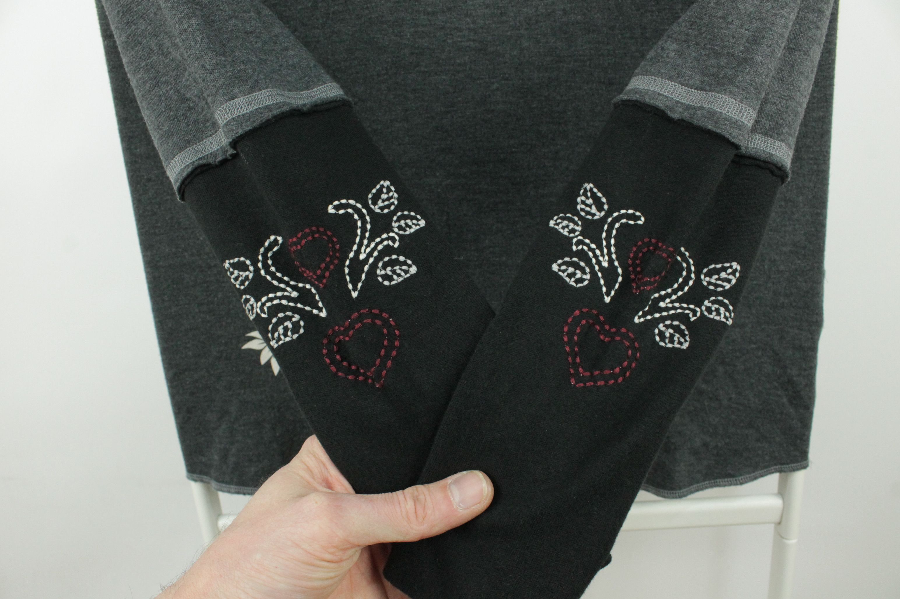 Other Alp-n-Rock Cross Country Henley Shirt Embroidered Hearts Size S / US 4 / IT 40 - 6 Thumbnail