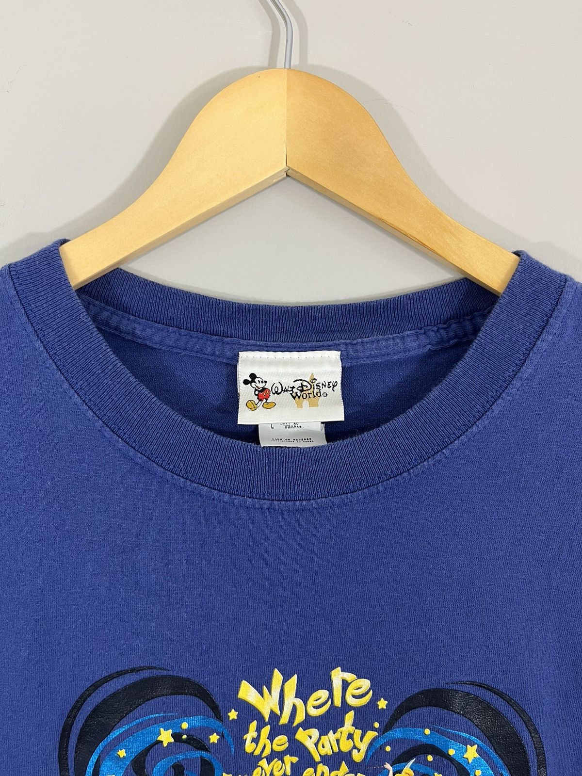 Disney Vintage Disney Faded 2005 Mickey Mouse Party Y2K Tee Size US L / EU 52-54 / 3 - 3 Thumbnail